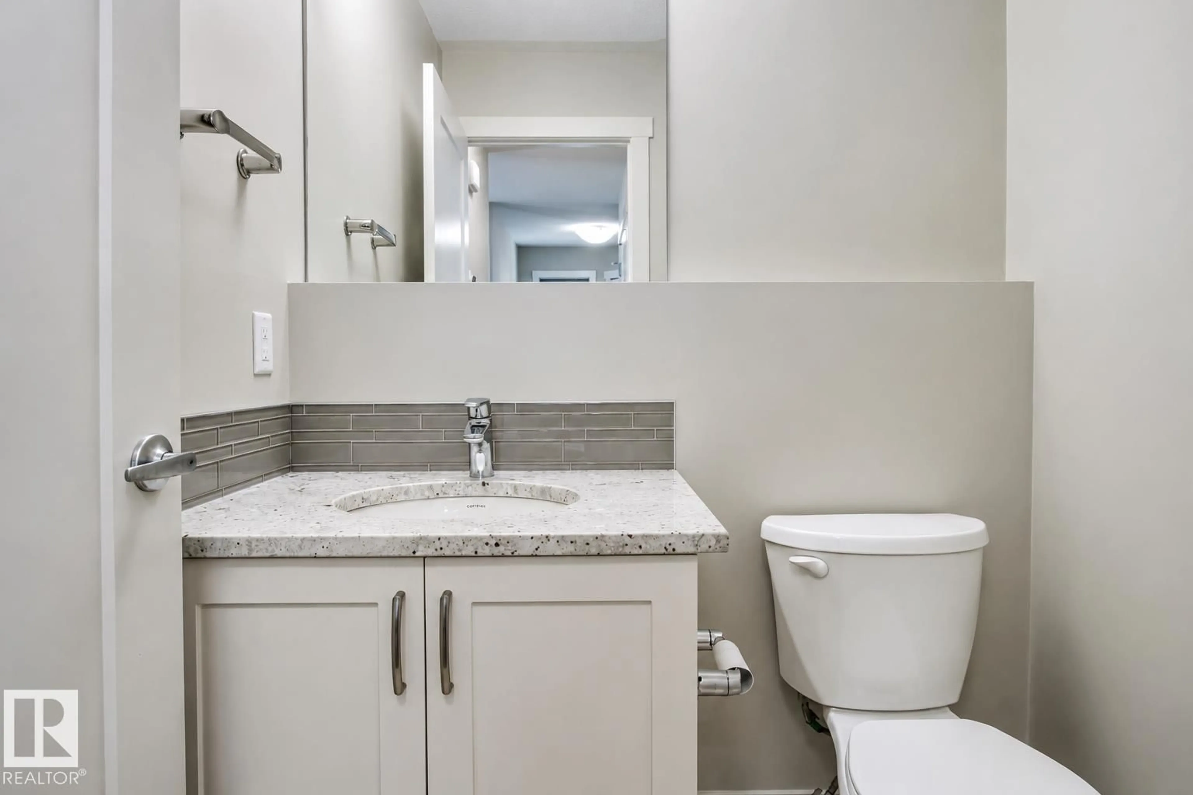 Standard bathroom, ceramic/tile floor for 131 ABBEY RD, Sherwood Park Alberta T8H0Z2