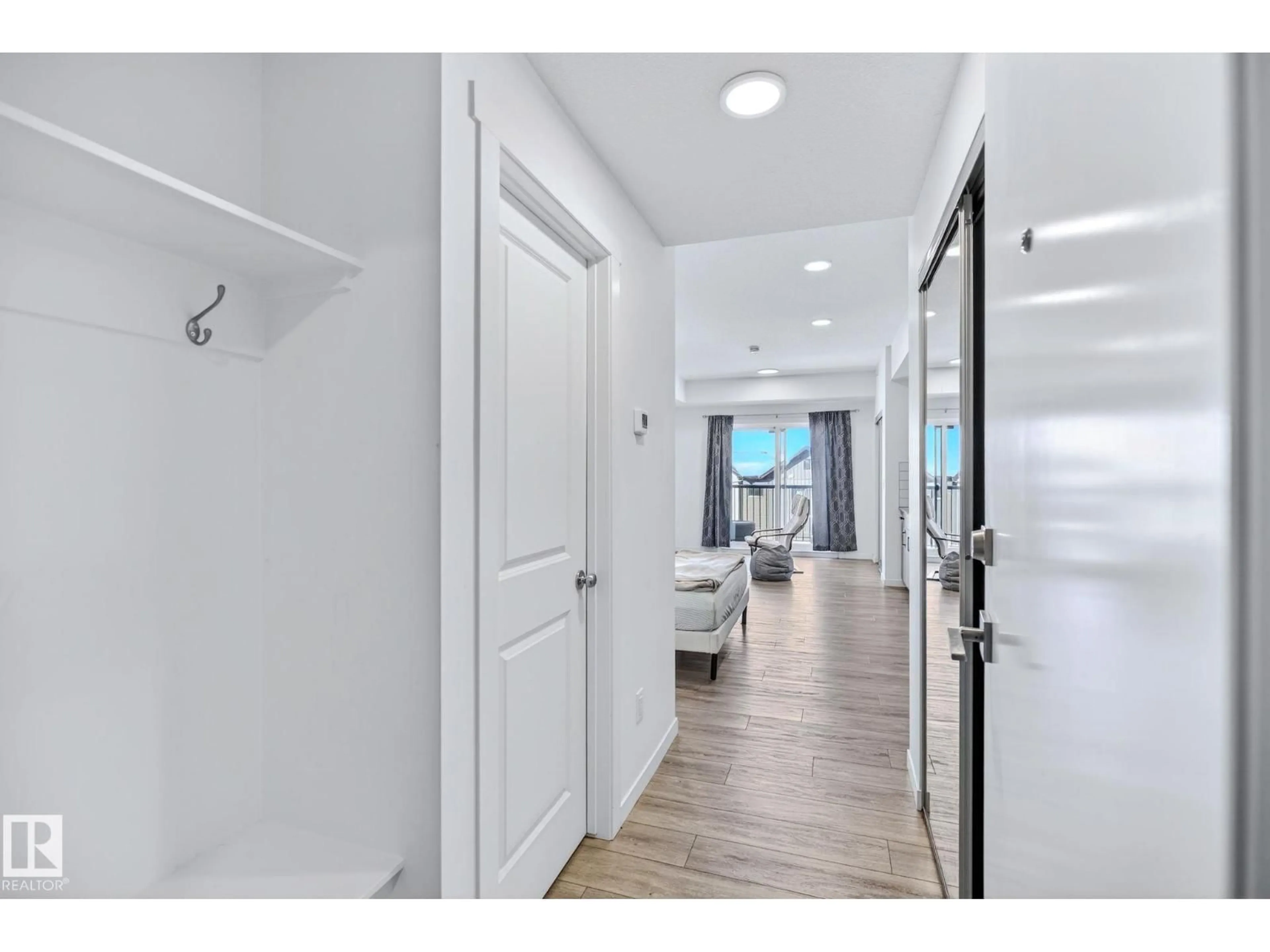 Indoor entryway for #301 - 864 SECORD BV, Edmonton Alberta T5T7R9