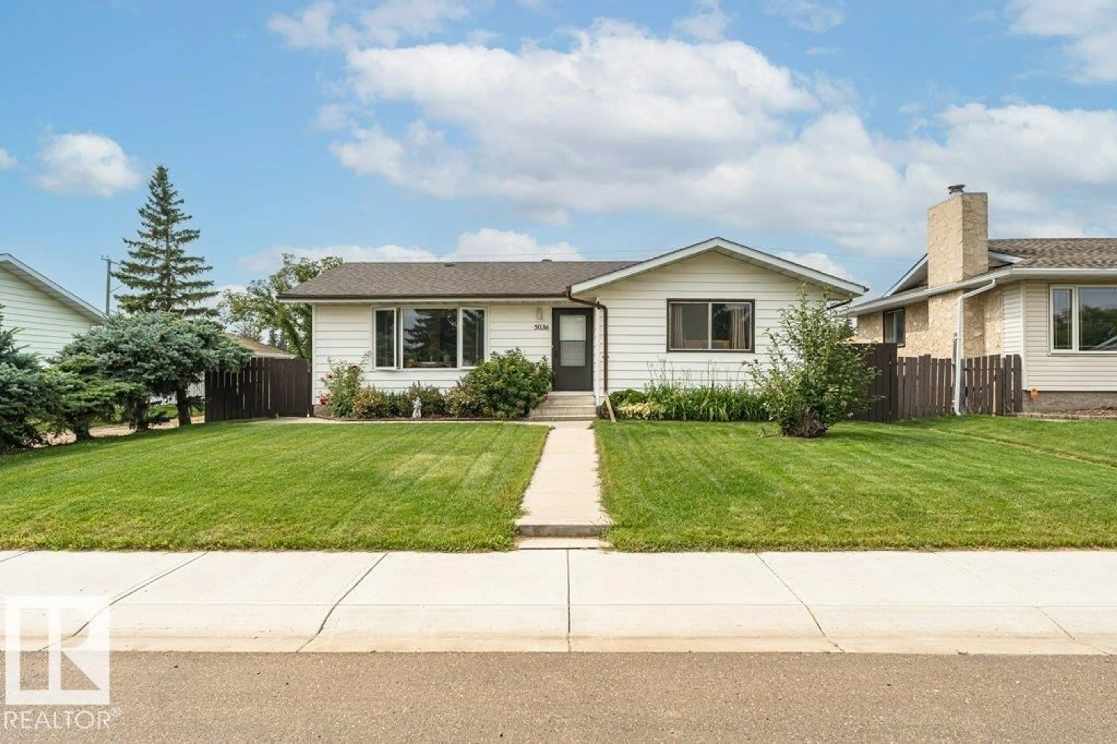Home with vinyl exterior material, street for 5036 47 ST, Lamont Alberta T0B2R0