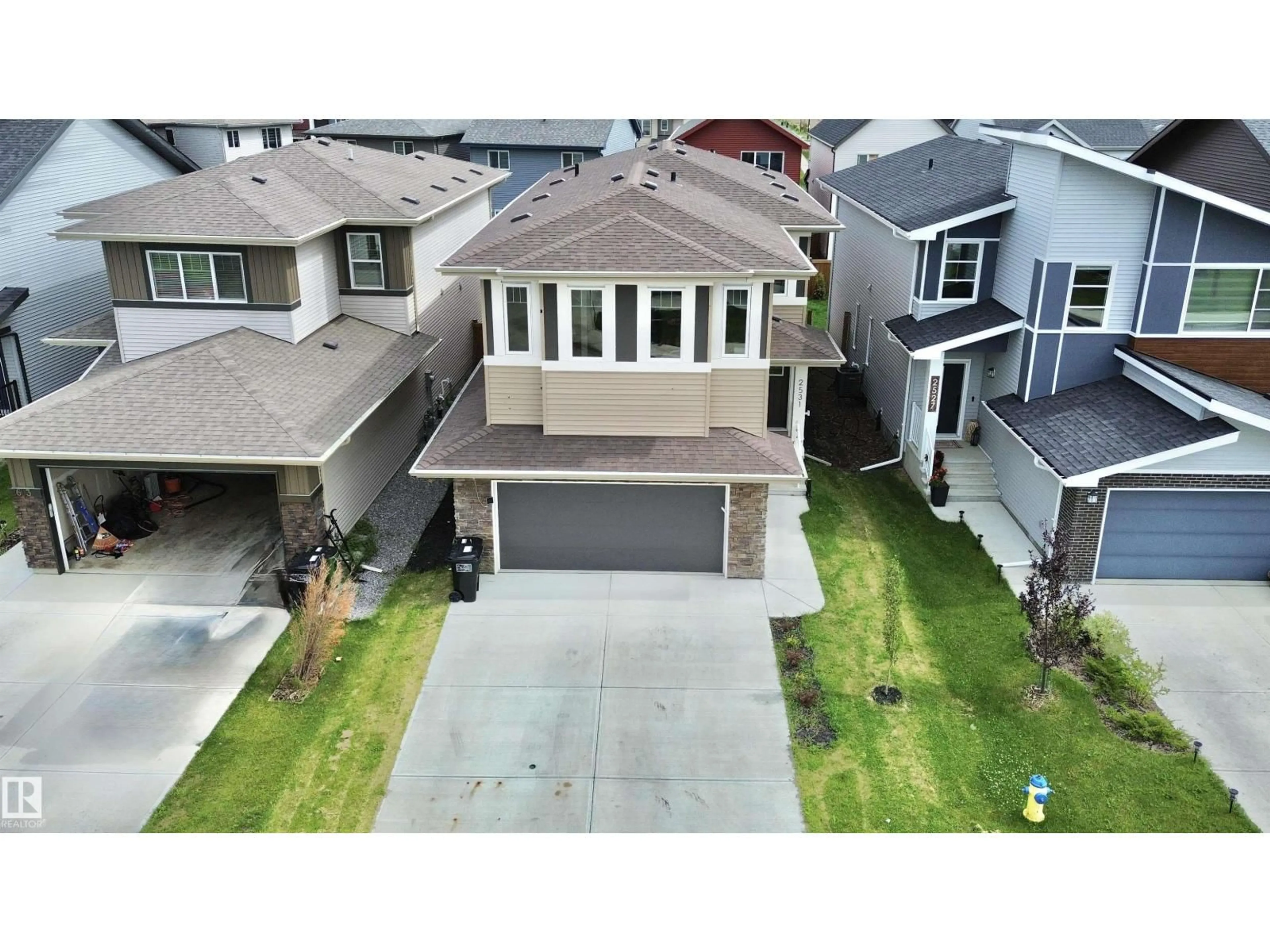 A pic from outside/outdoor area/front of a property/back of a property/a pic from drone, street for NW - 2531 194 ST, Edmonton Alberta T6M1P5