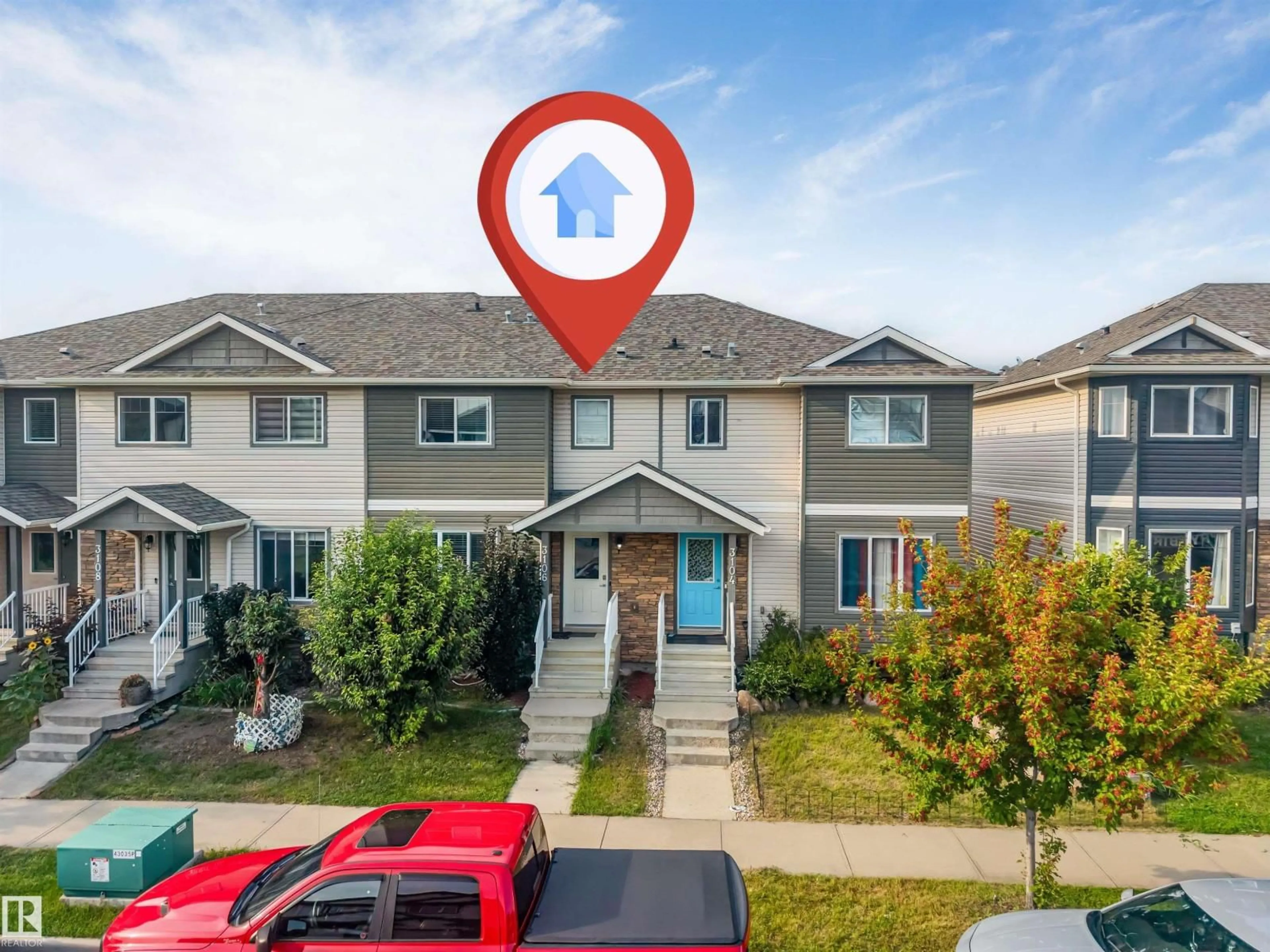 A pic from outside/outdoor area/front of a property/back of a property/a pic from drone, street for 3106 15 AV, Edmonton Alberta T6T0V2