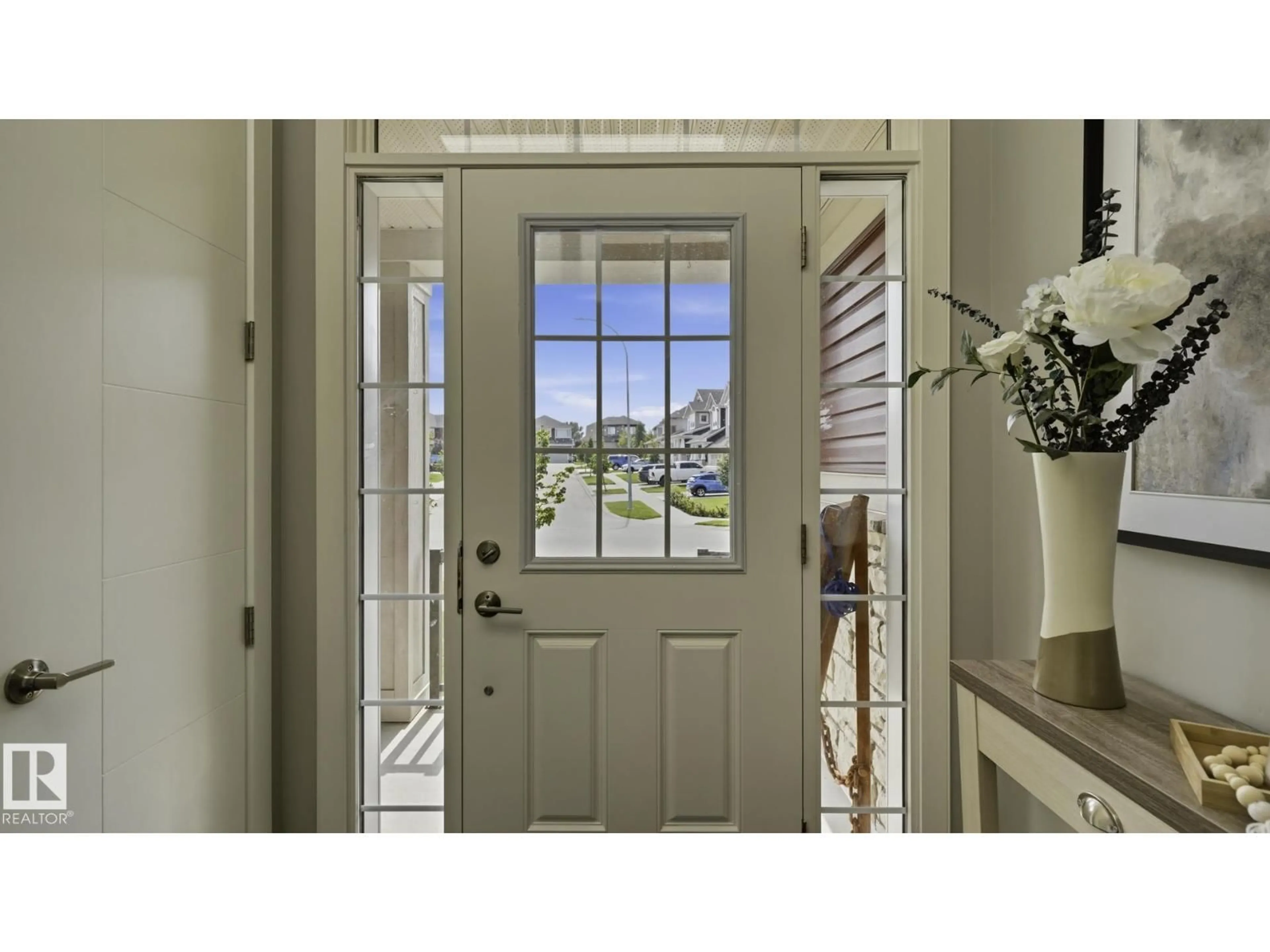 Indoor entryway for 63 ROSEMOUNT BV, Beaumont Alberta T4X1Z5