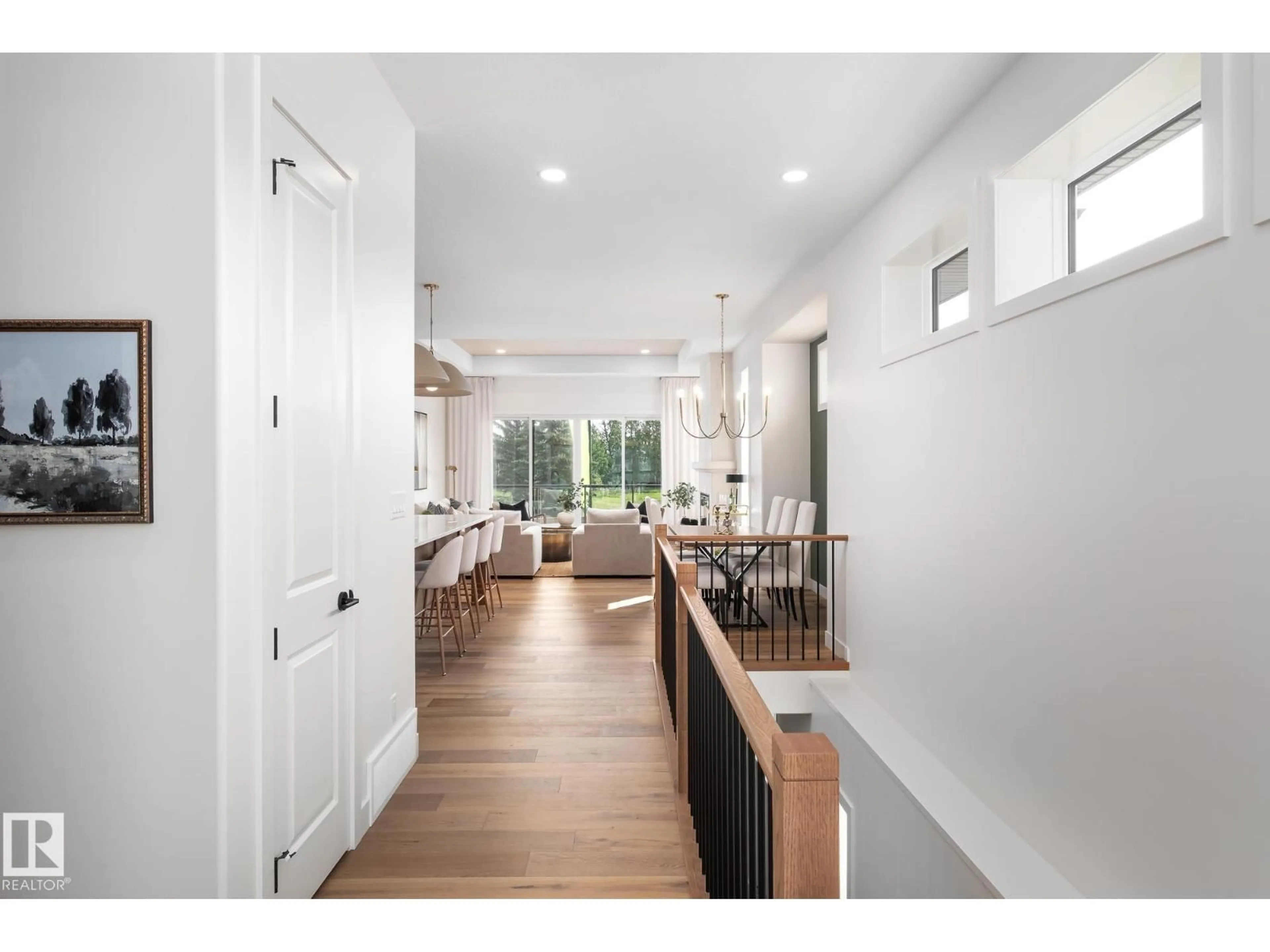 Indoor entryway for SW - 220 HAYS RIDGE BV, Edmonton Alberta T6W4G6