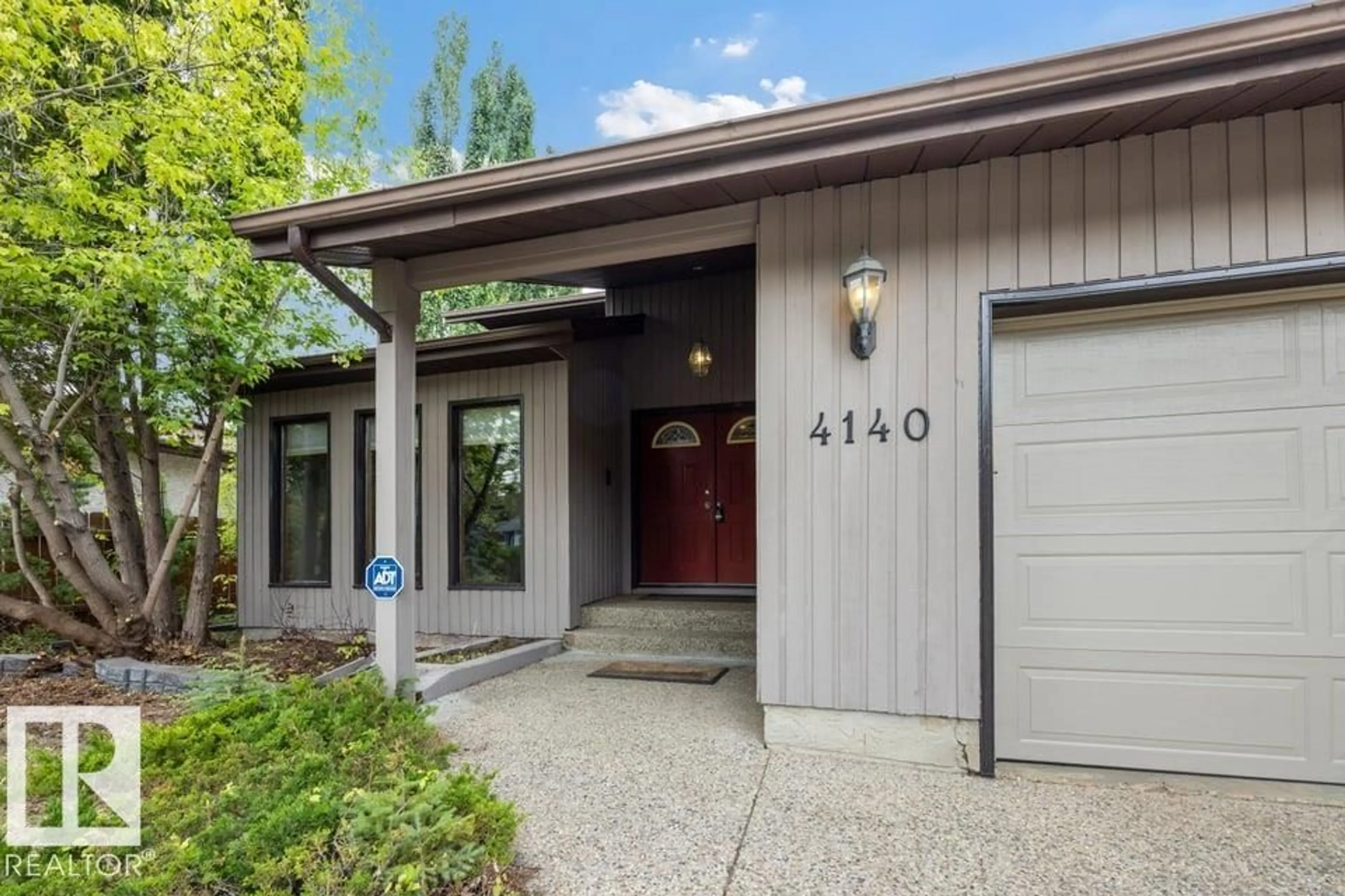 Unknown for 4140 147 ST, Edmonton Alberta T6H5V1