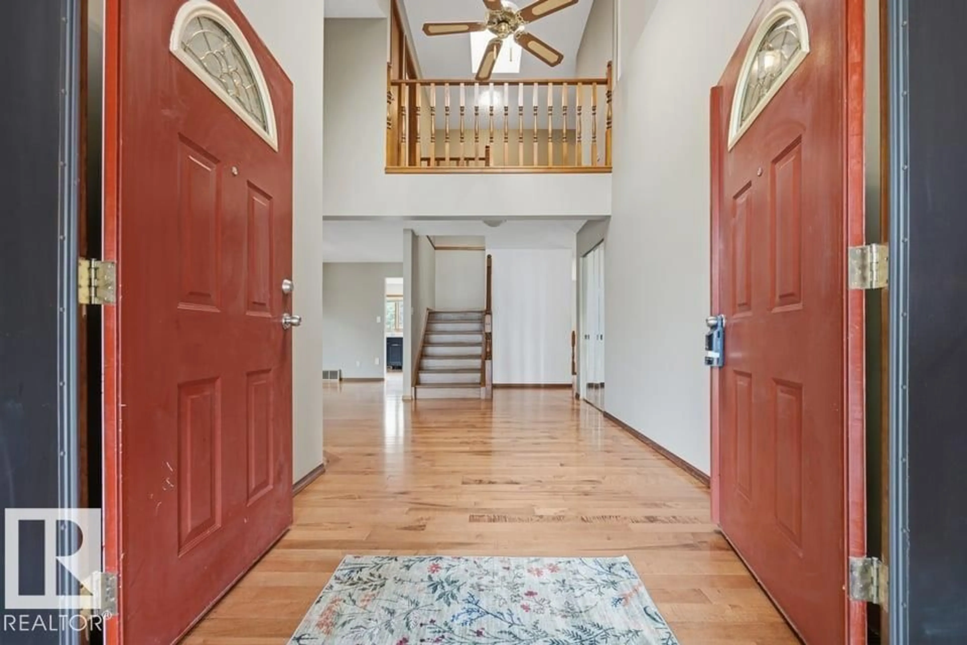 Indoor entryway for 4140 147 ST, Edmonton Alberta T6H5V1