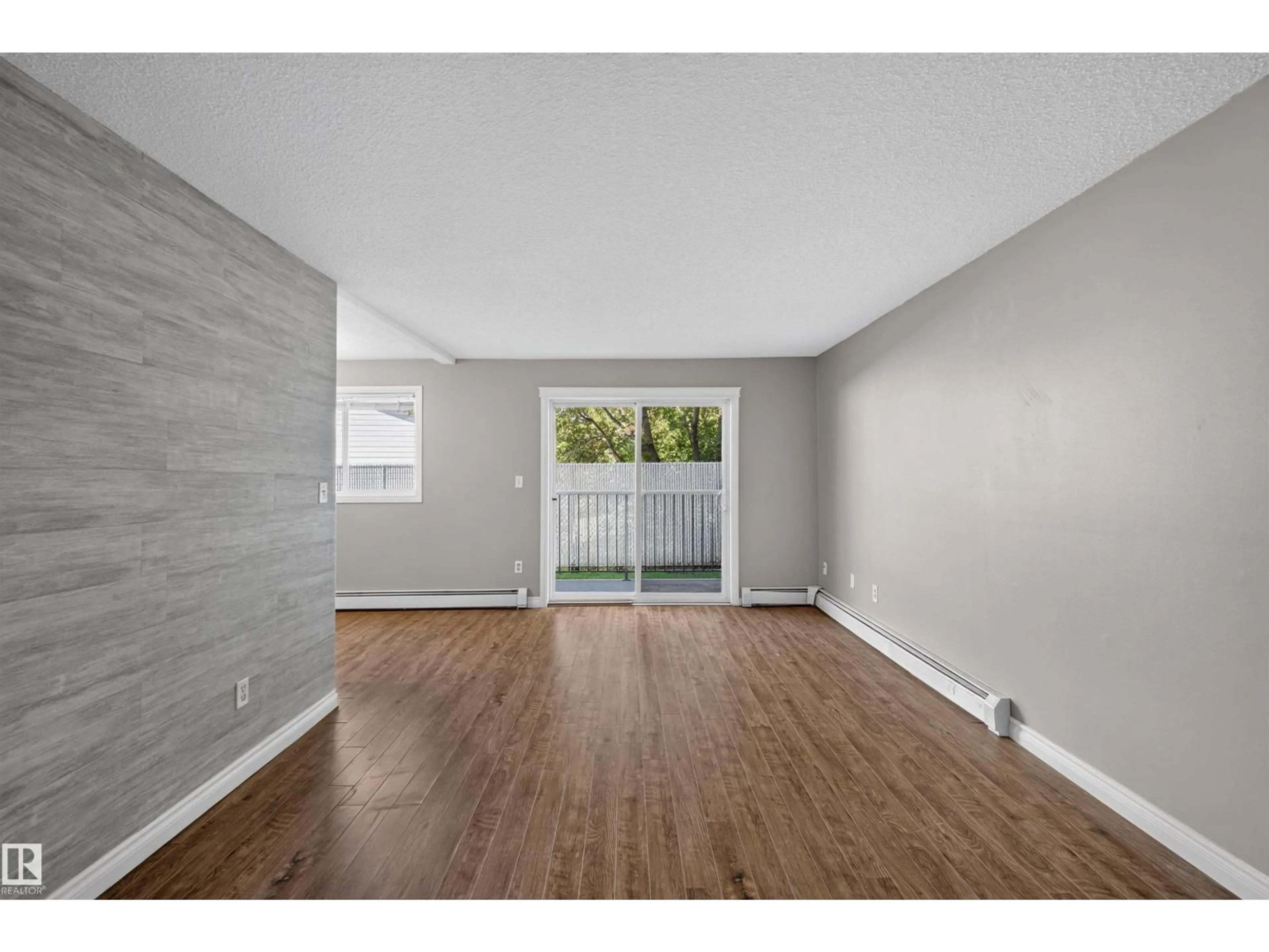 A pic of a room for #4 - 4616 47 ST, Leduc Alberta T9E4P1
