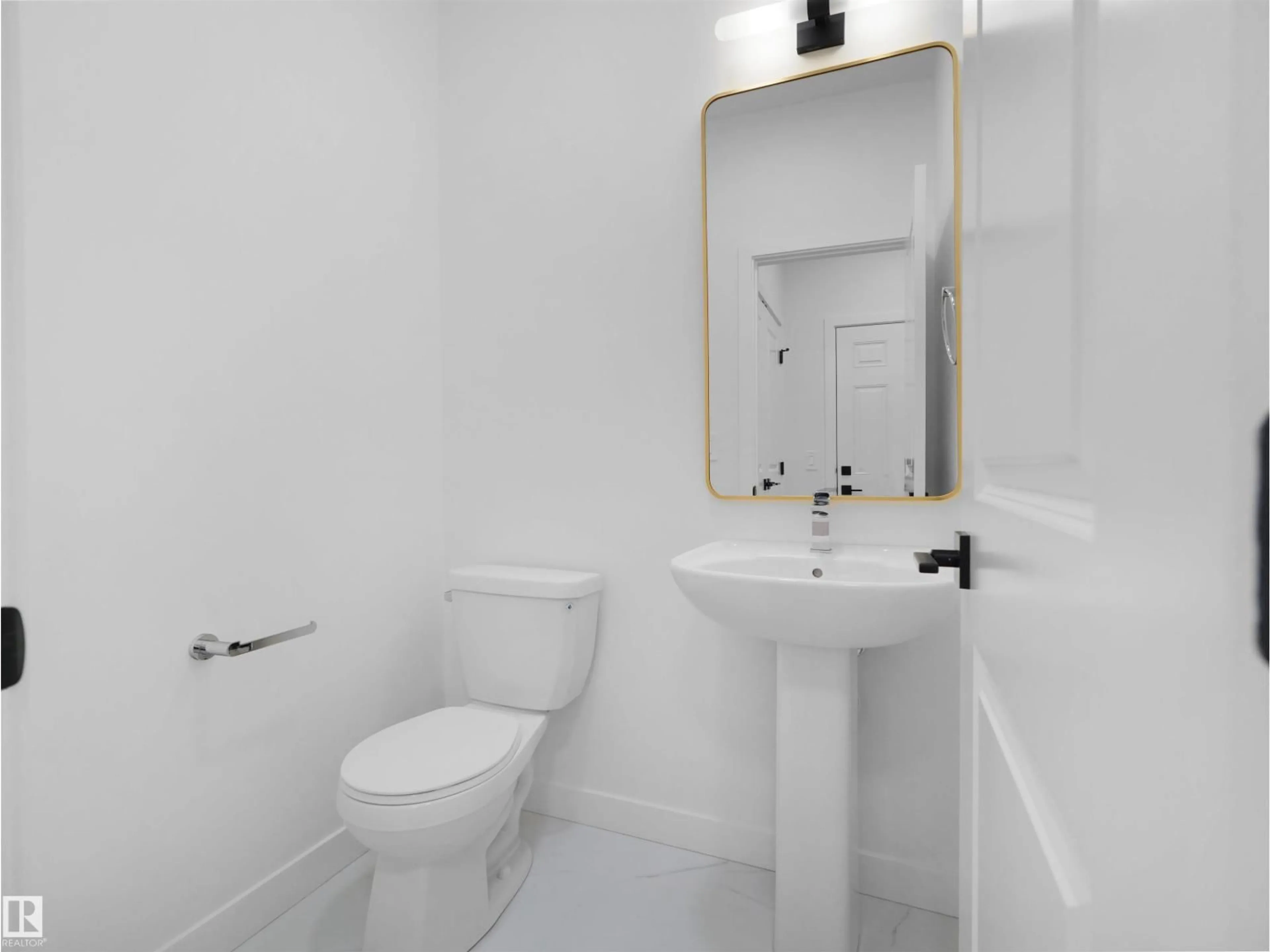 Standard bathroom, floor is not visible for 8247 KIRIAK LO SW, Edmonton Alberta T6W5S2