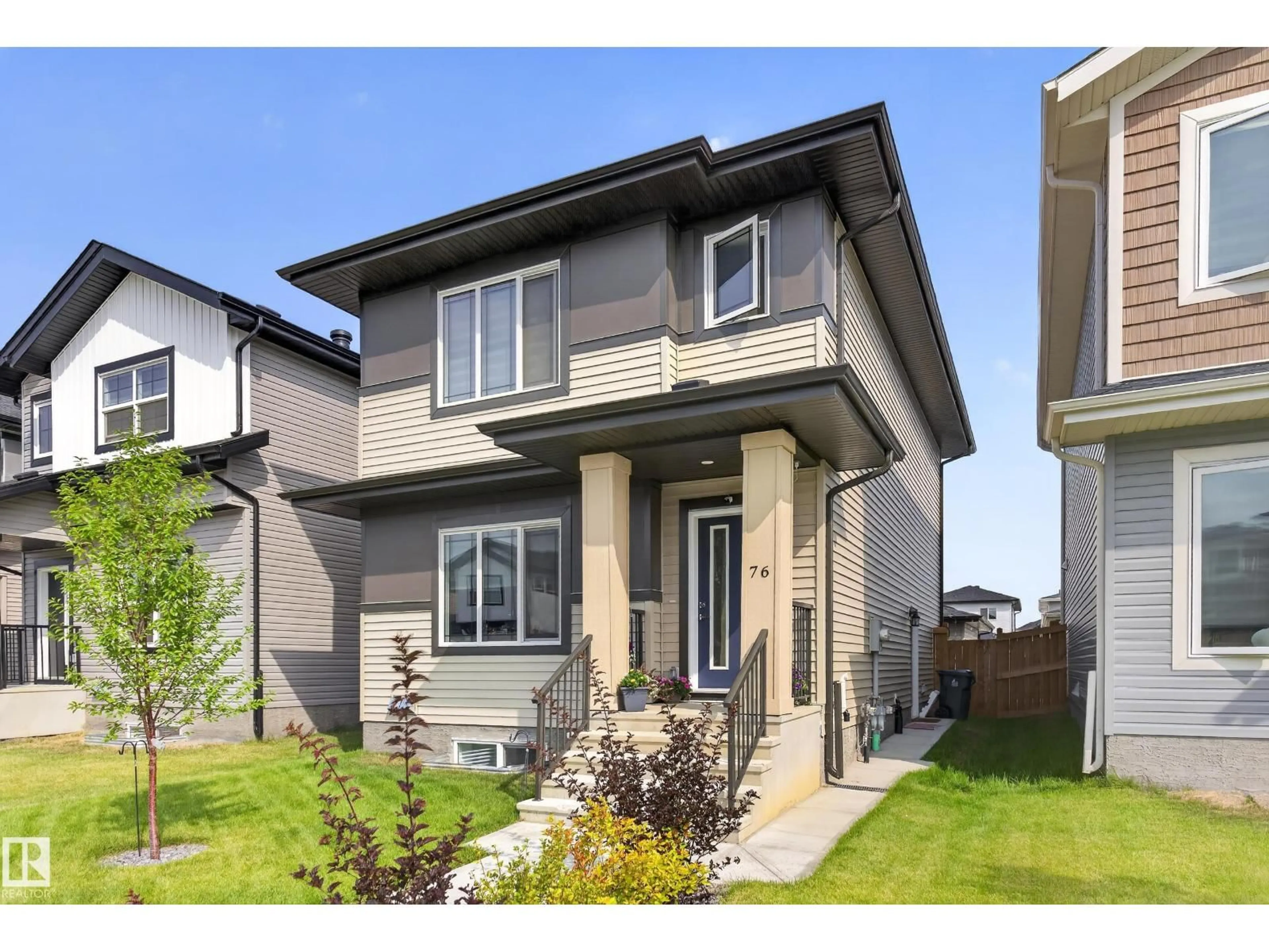 Home with vinyl exterior material, street for 76 PENN PL, Spruce Grove Alberta T7X2W7