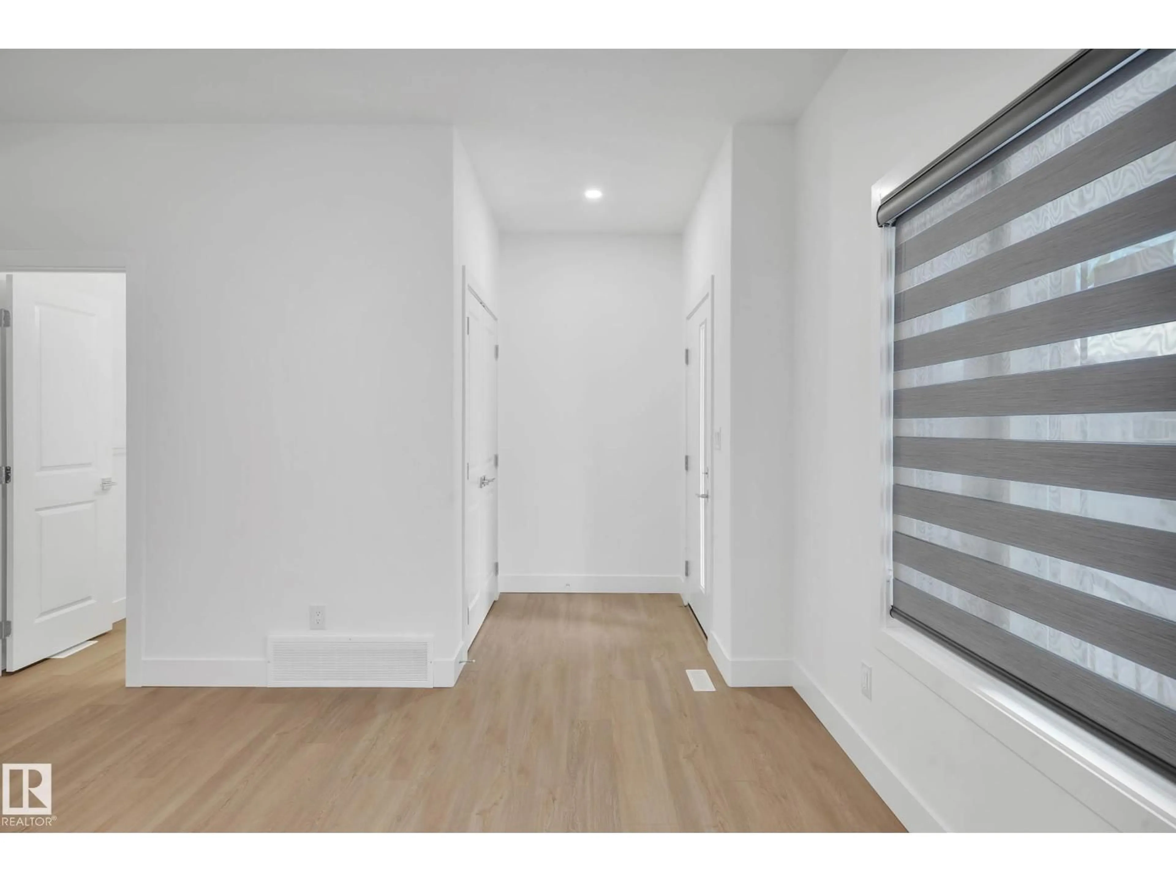 Indoor entryway for 76 PENN PL, Spruce Grove Alberta T7X2W7
