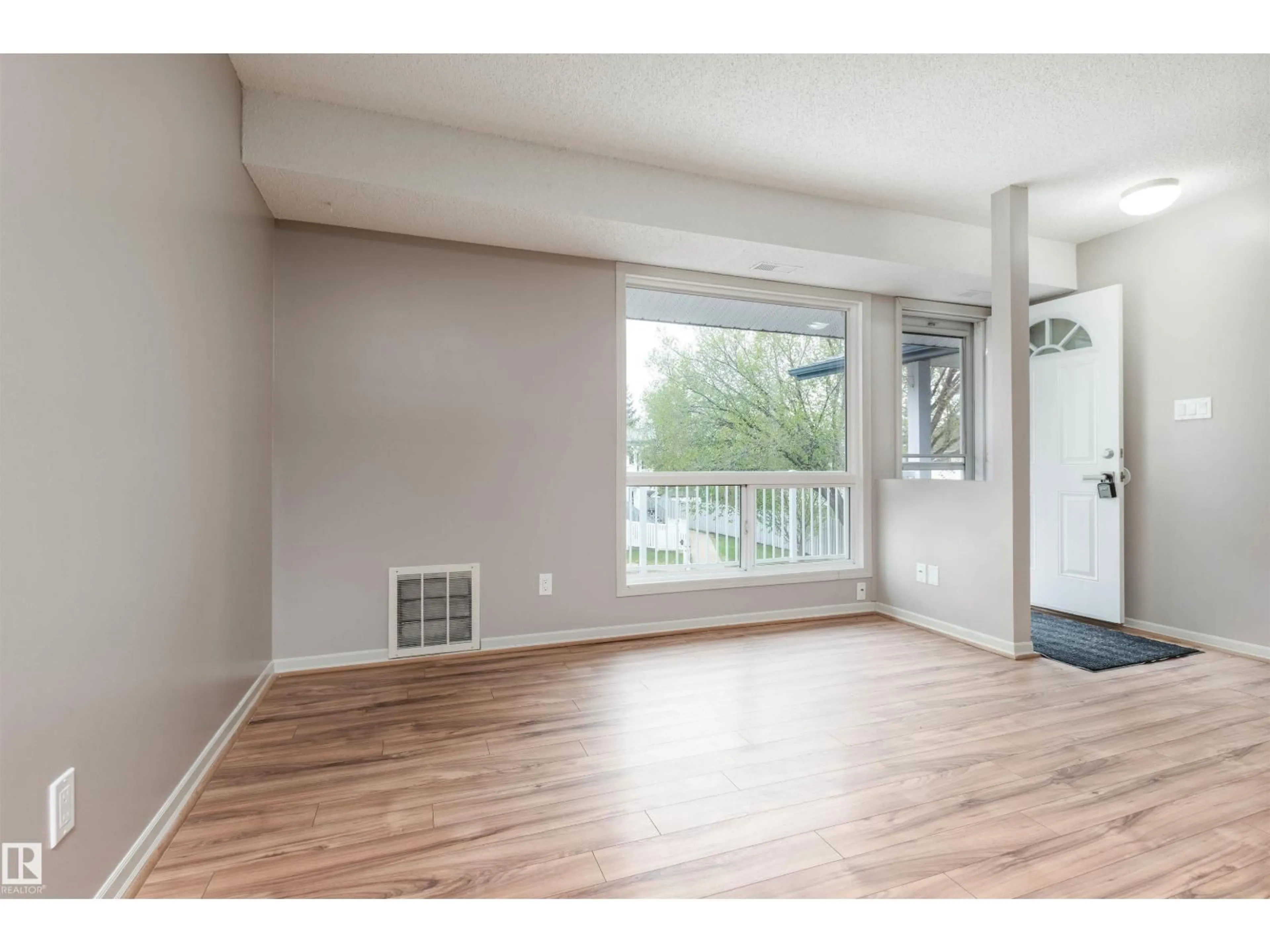 A pic of a room for #23 - 14620 26 ST, Edmonton Alberta T5Y2J9