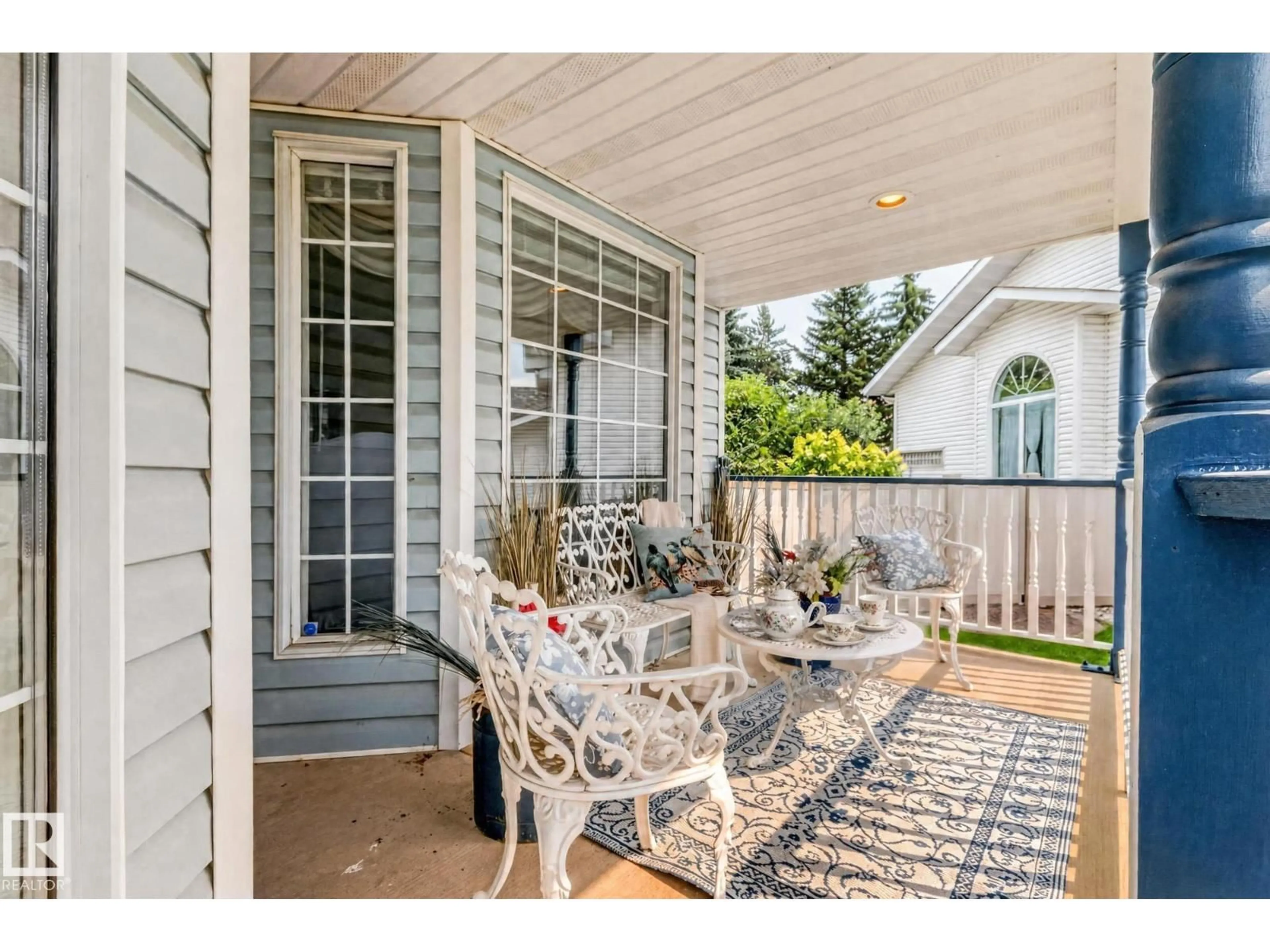 Patio, street for 3108 36B AV, Edmonton Alberta T6T1H4