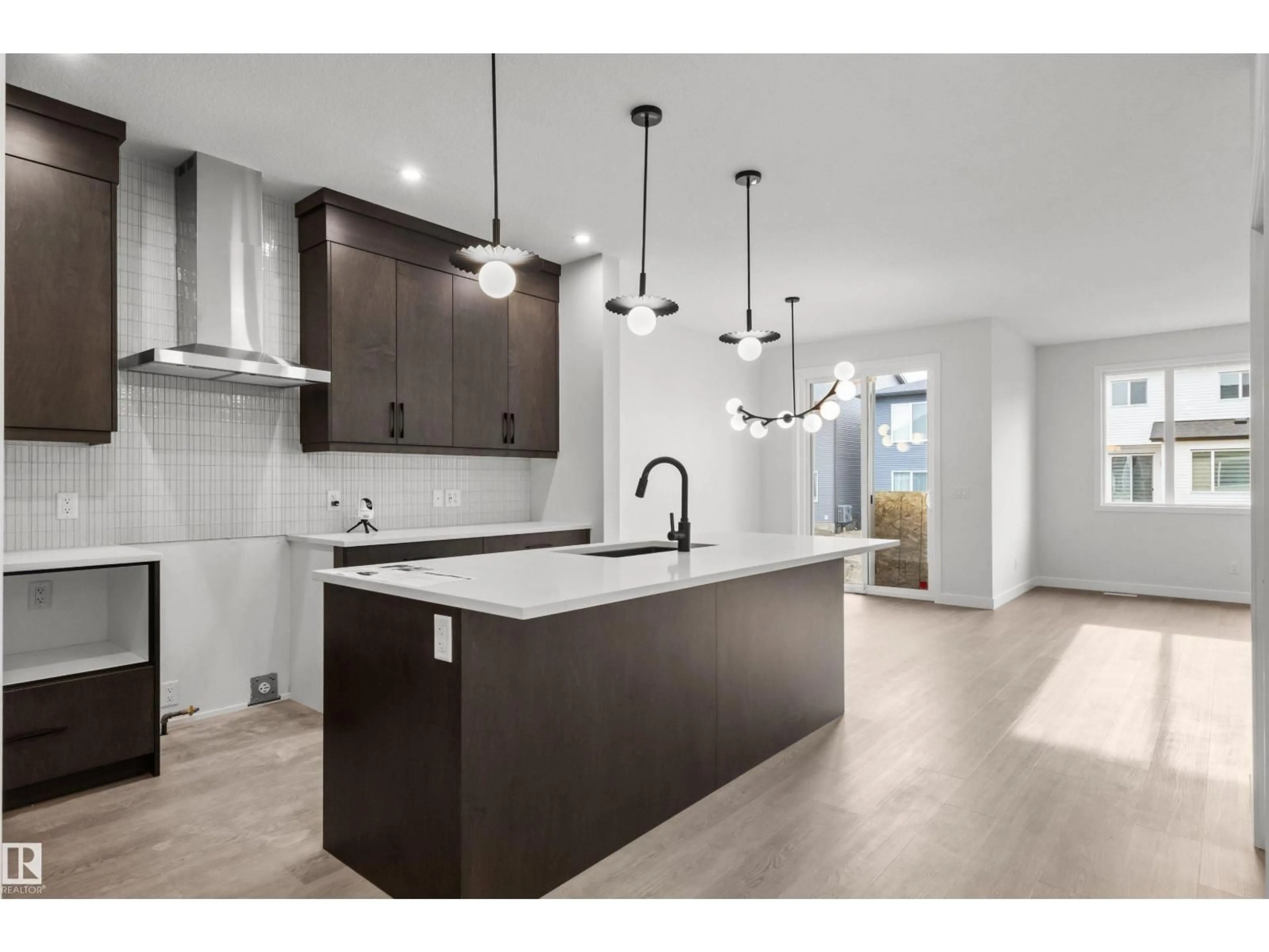 Open concept kitchen, ceramic/tile floor for 9096 ELVES LO NW, Edmonton Alberta T6M3G4