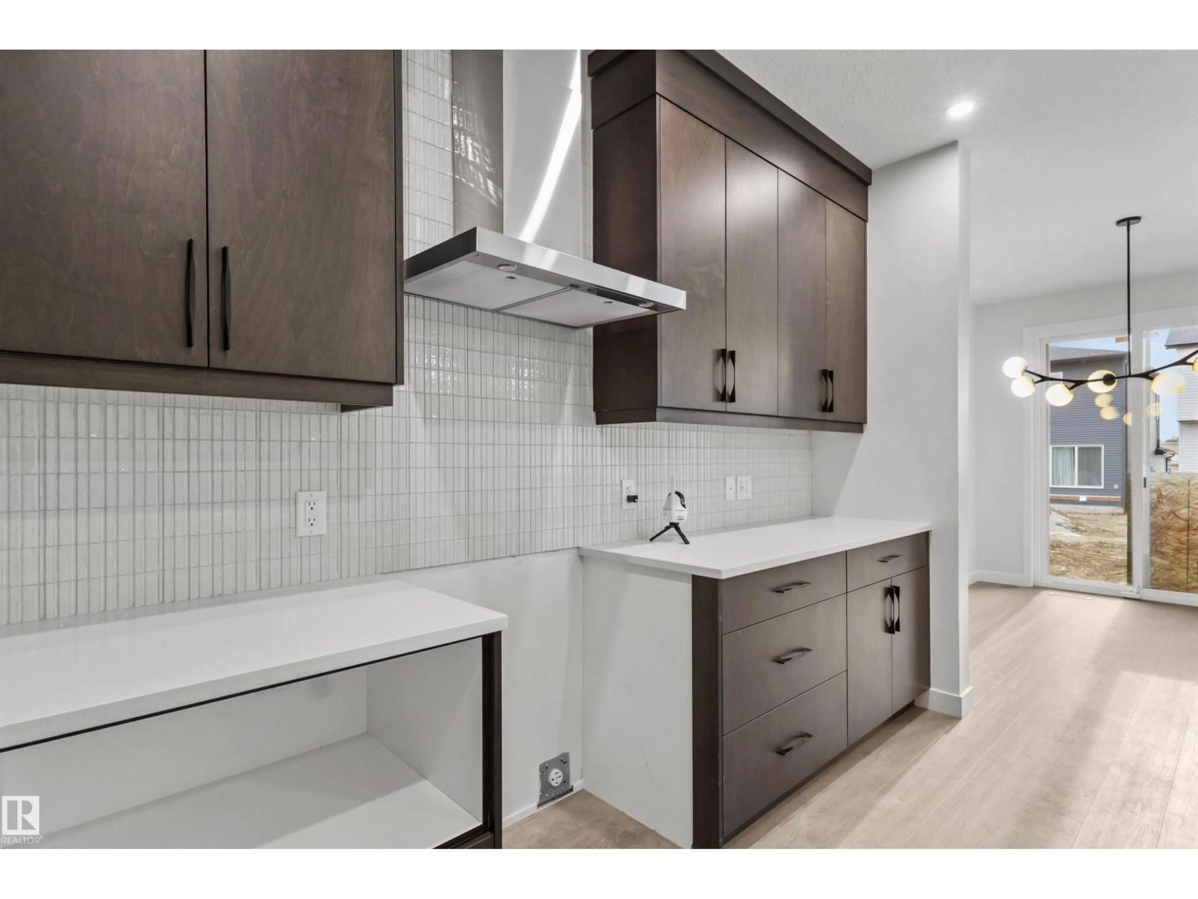 Standard kitchen, ceramic/tile floor for 9096 ELVES LO NW, Edmonton Alberta T6M3G4