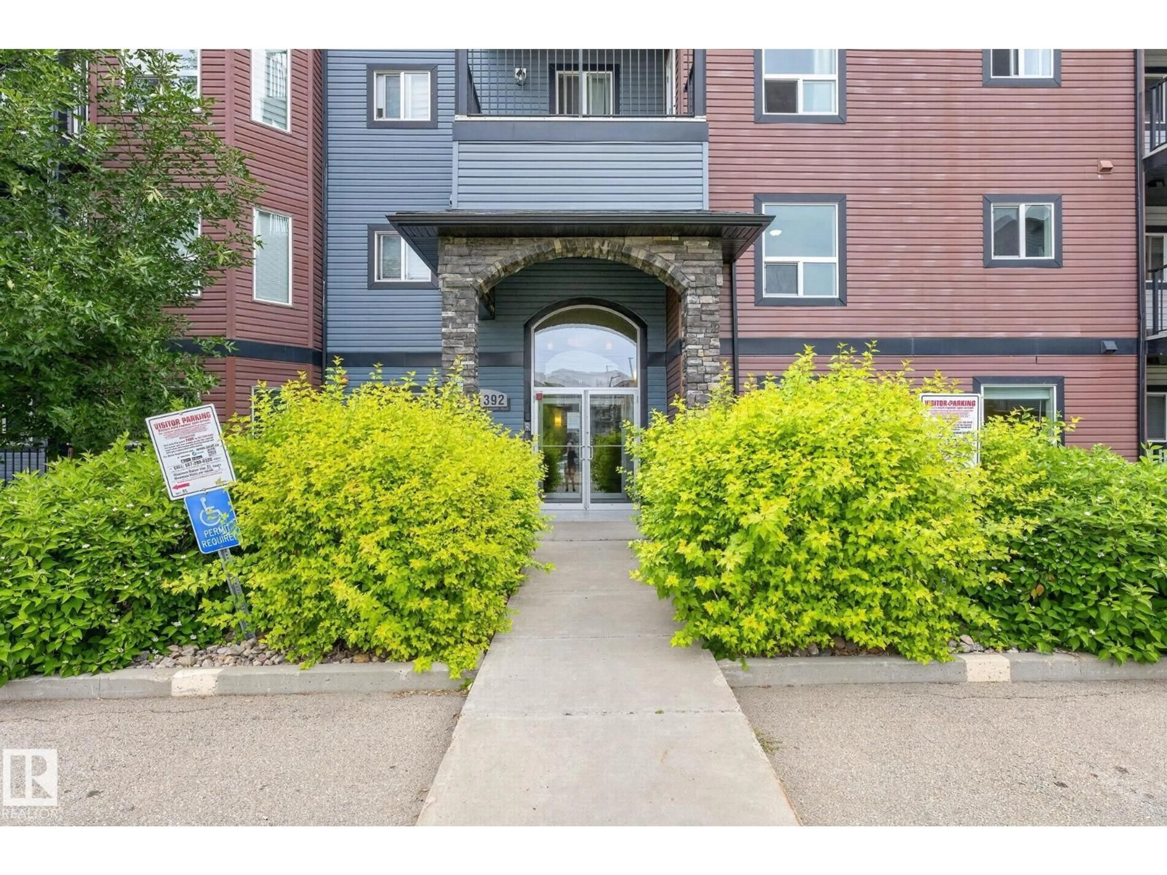 Indoor foyer for 210 SILVER BERRY RD, Edmonton Alberta T6T0H1