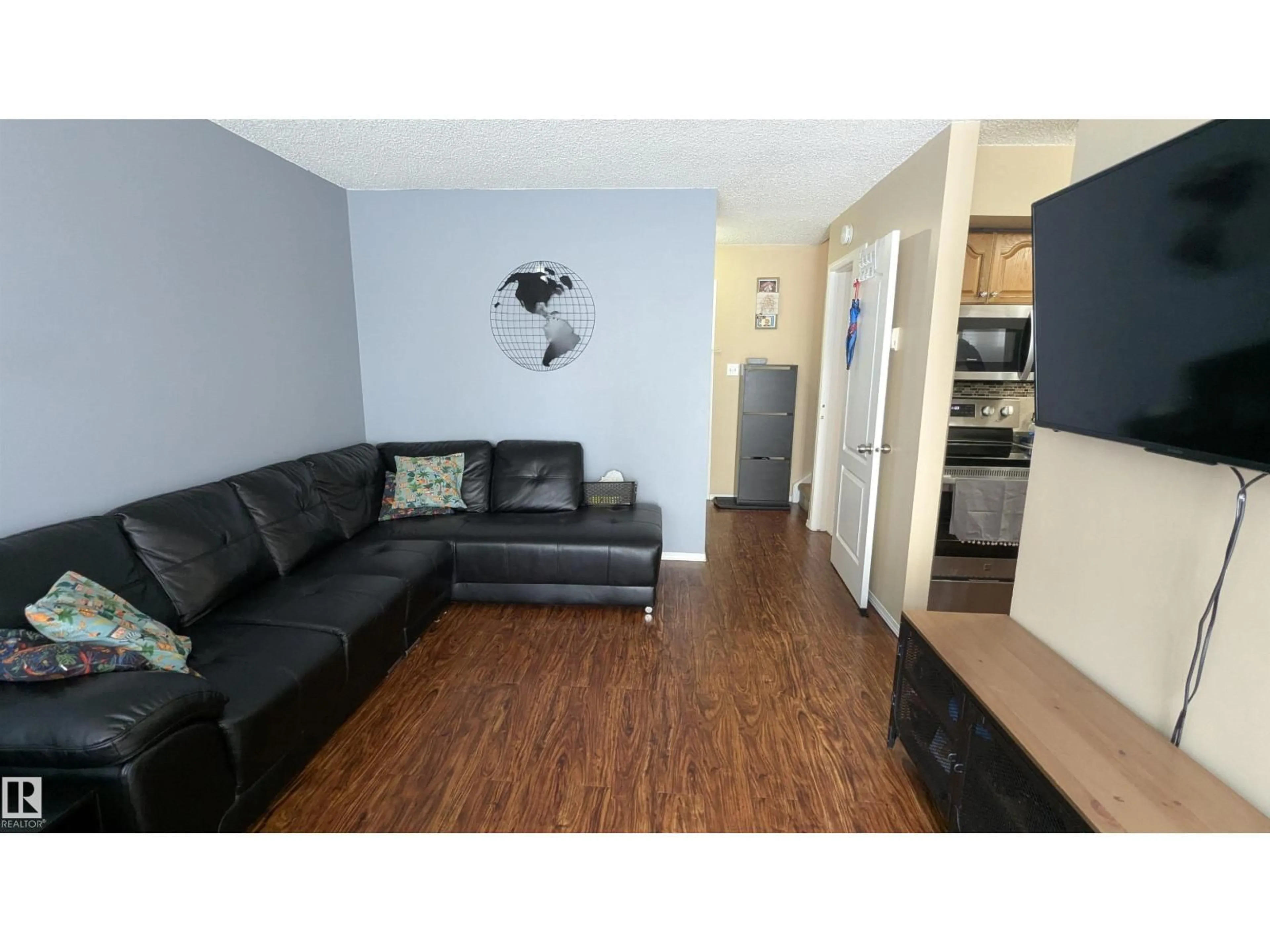 A pic of a room for #104 - 16344 109 ST, Edmonton Alberta T5X2T4