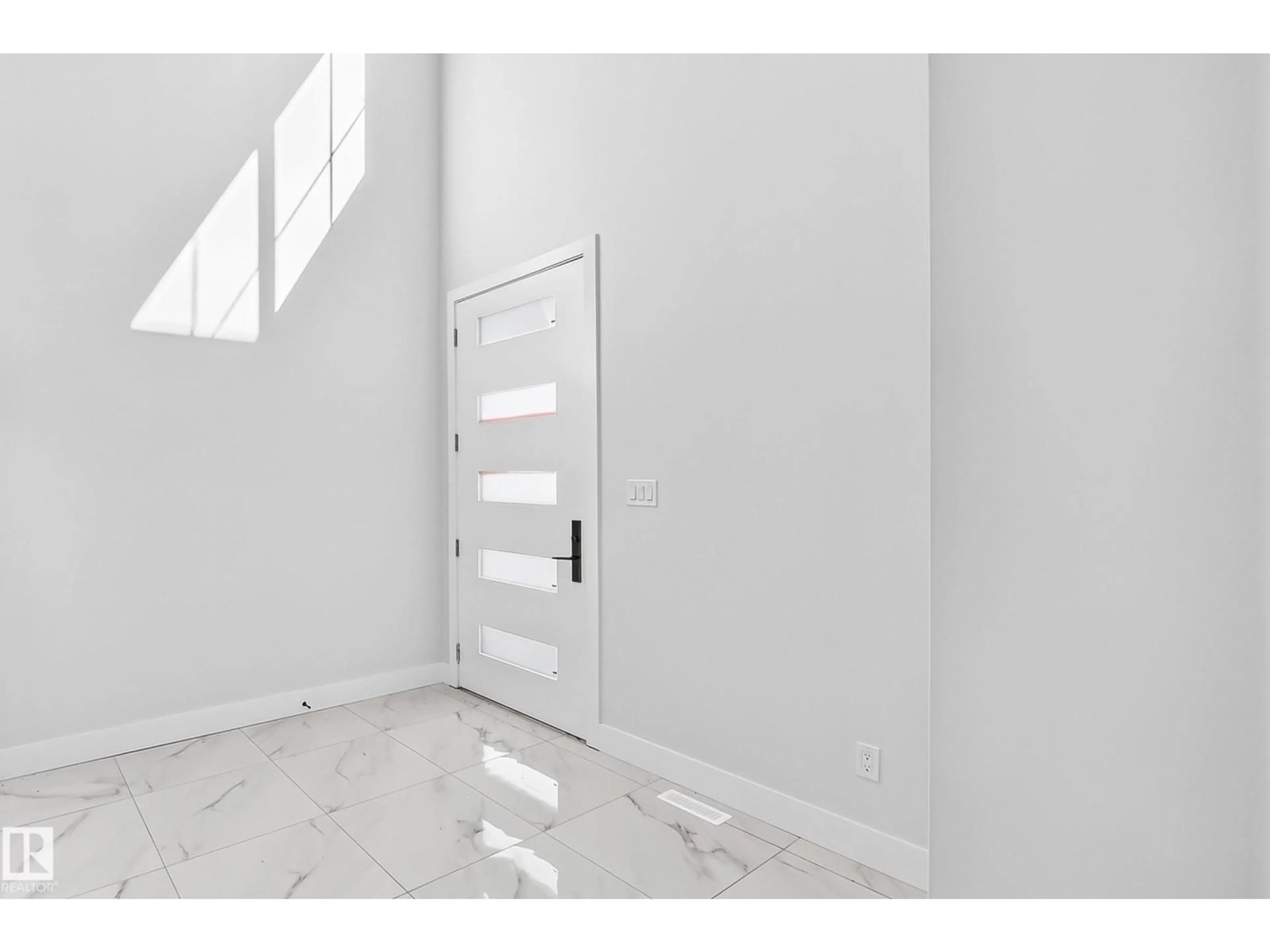 Indoor entryway for 233 CRYSTAL CREEK, Leduc Alberta T9E0X6