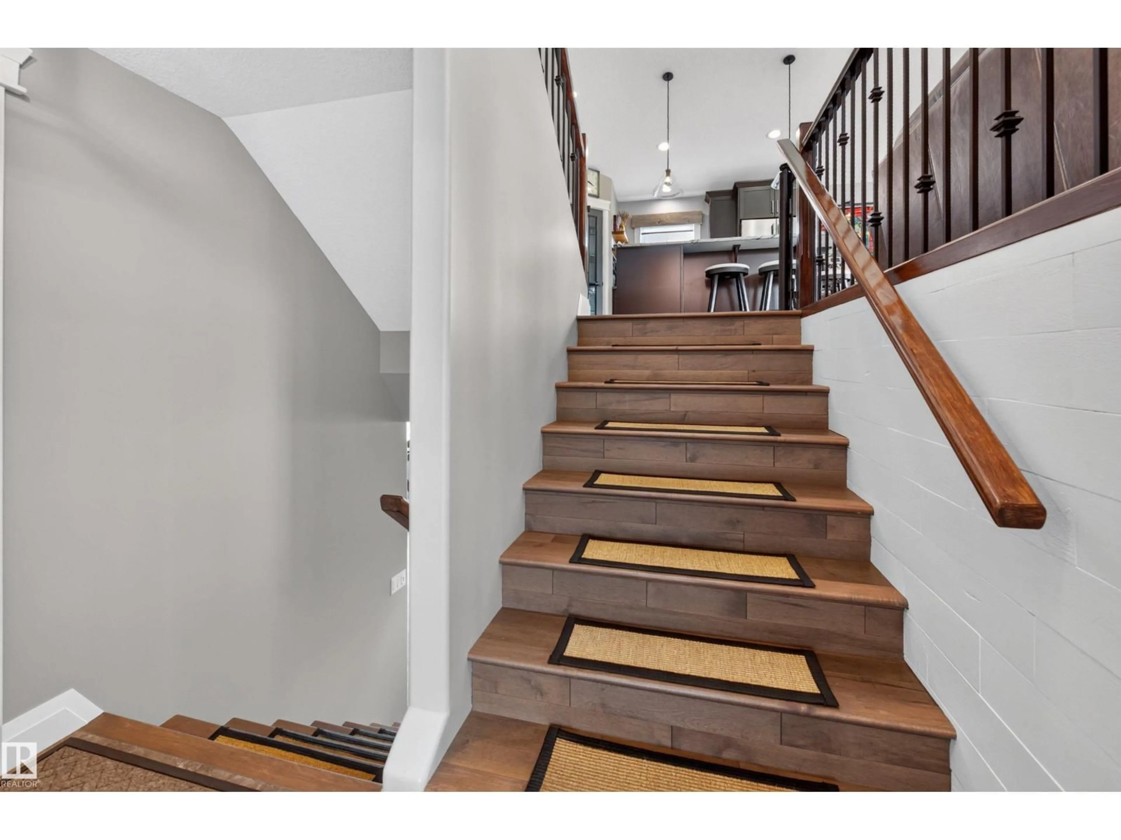 Stairs for 50419 - 373 RANGE RD 203, Rural Beaver County Alberta T0B4J2