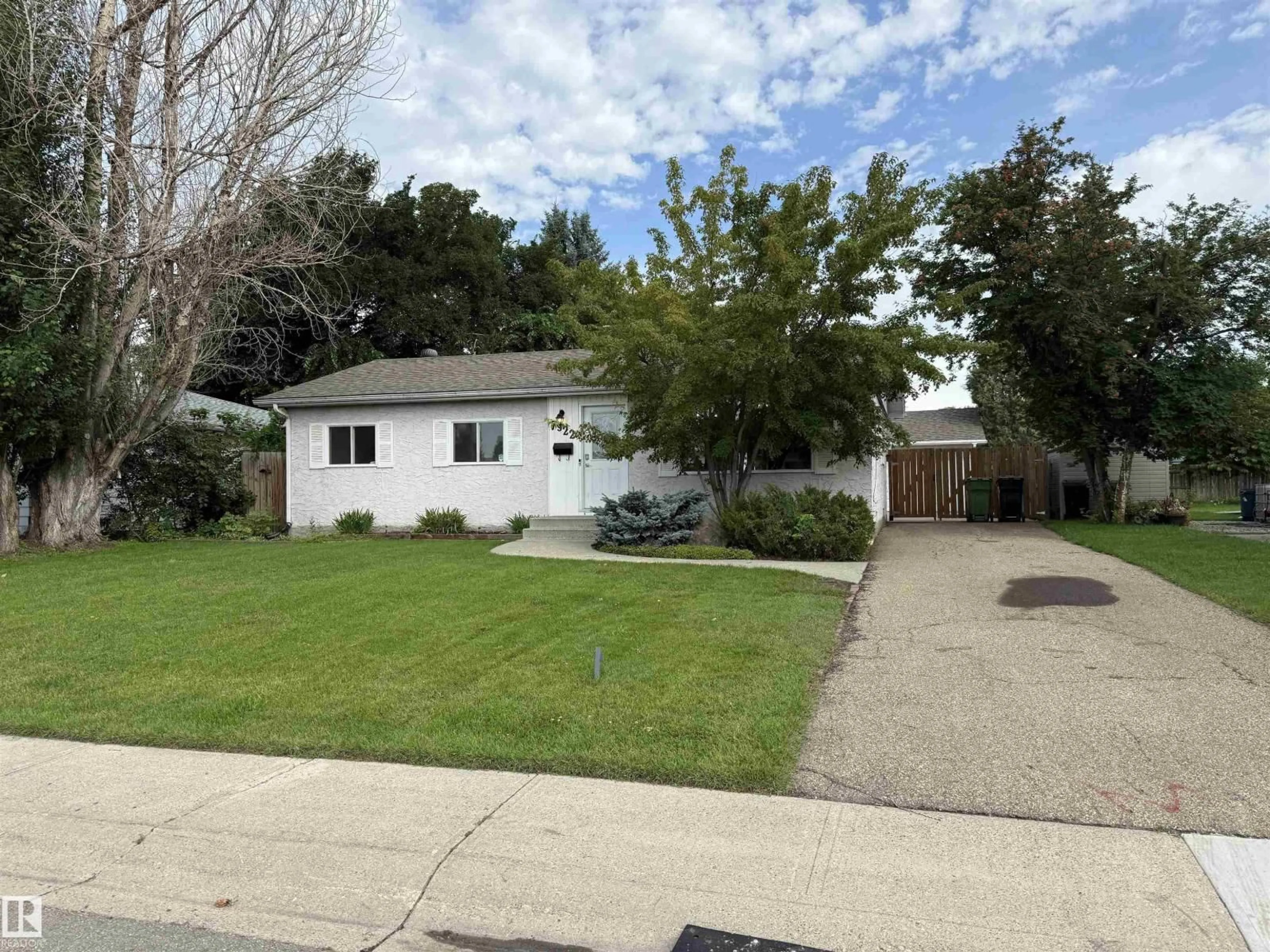 A pic from outside/outdoor area/front of a property/back of a property/a pic from drone, street for 7922 97 AV, Fort Saskatchewan Alberta T8L3G6