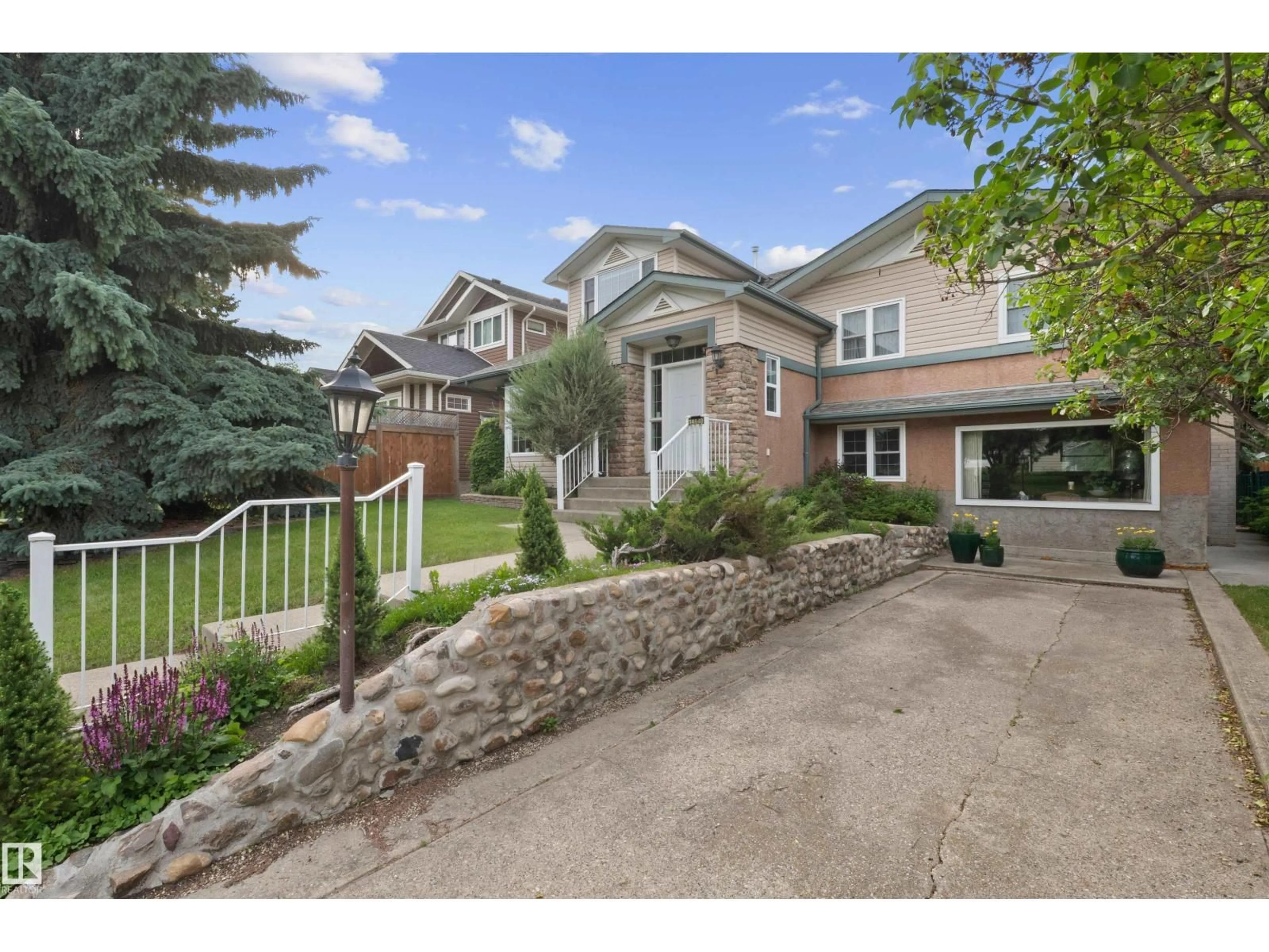 Unknown for 14640 88 AV, Edmonton Alberta T5R4J8