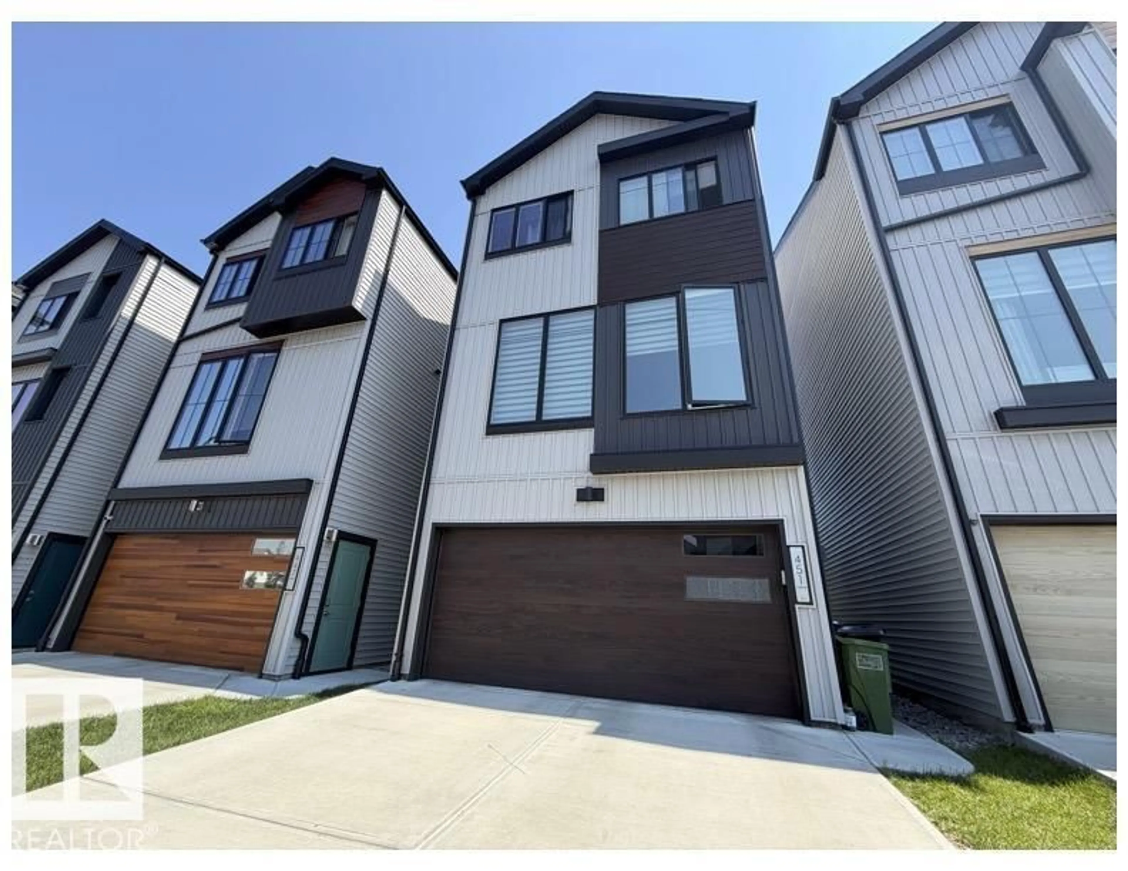 Unknown for 451 39 ST, Edmonton Alberta T6X2X9