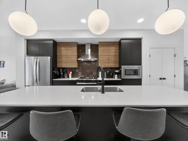 451 39 ST, Edmonton 5