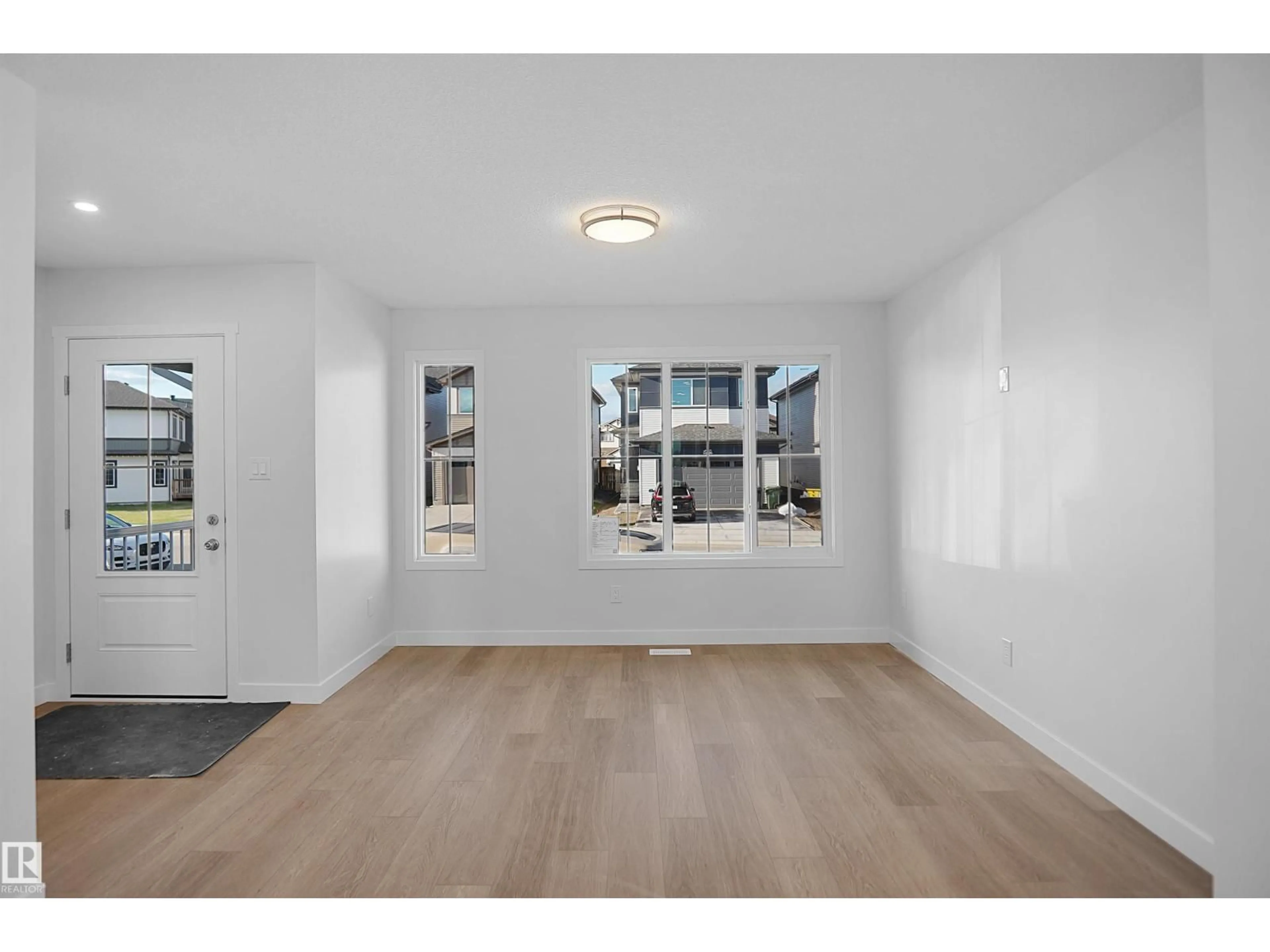 Unknown for NW - 22521 83A AV, Edmonton Alberta T5T4N5
