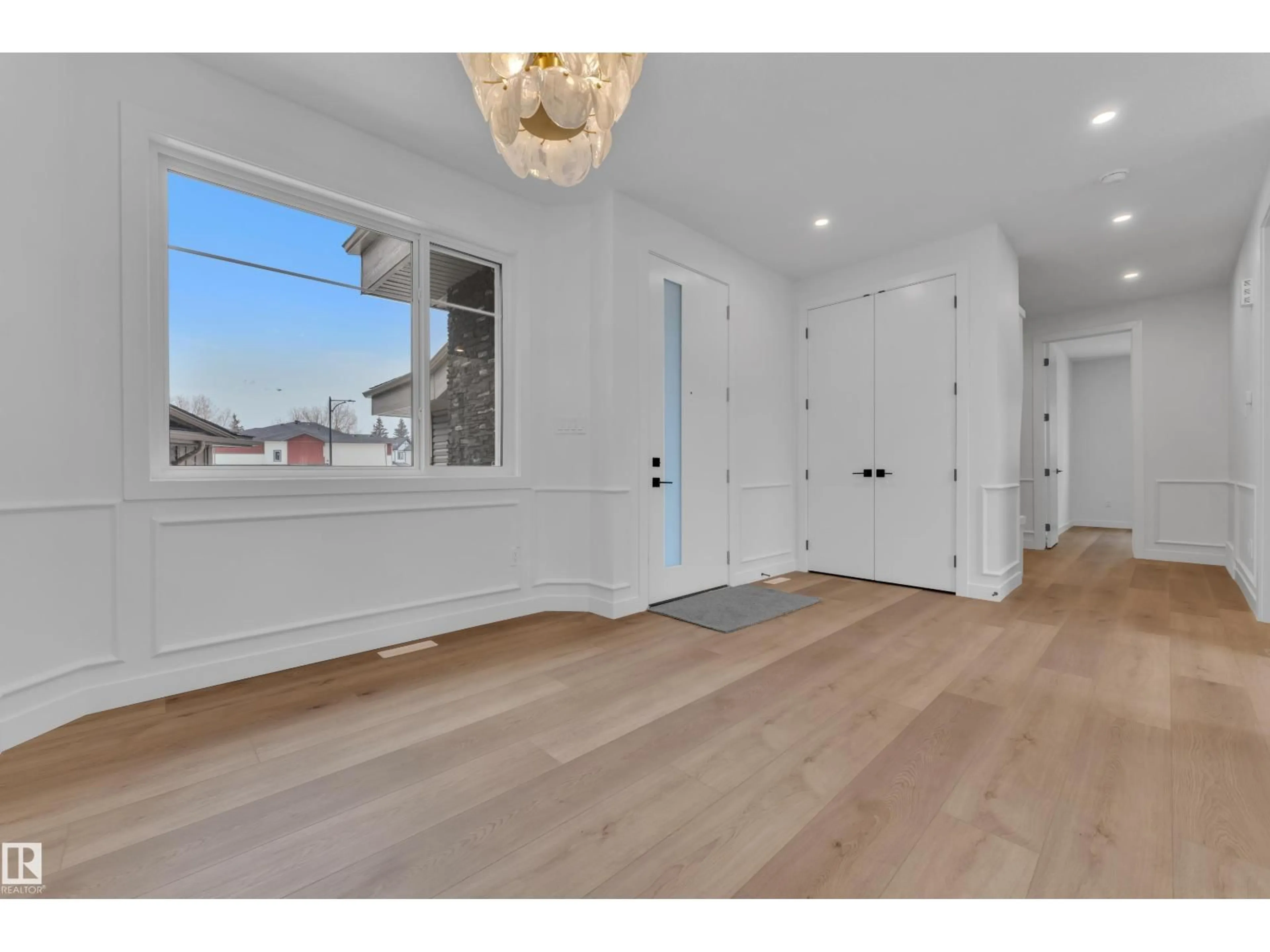 Indoor entryway for 159 GRAYBRIAR DR, Stony Plain Alberta T7Z0M7