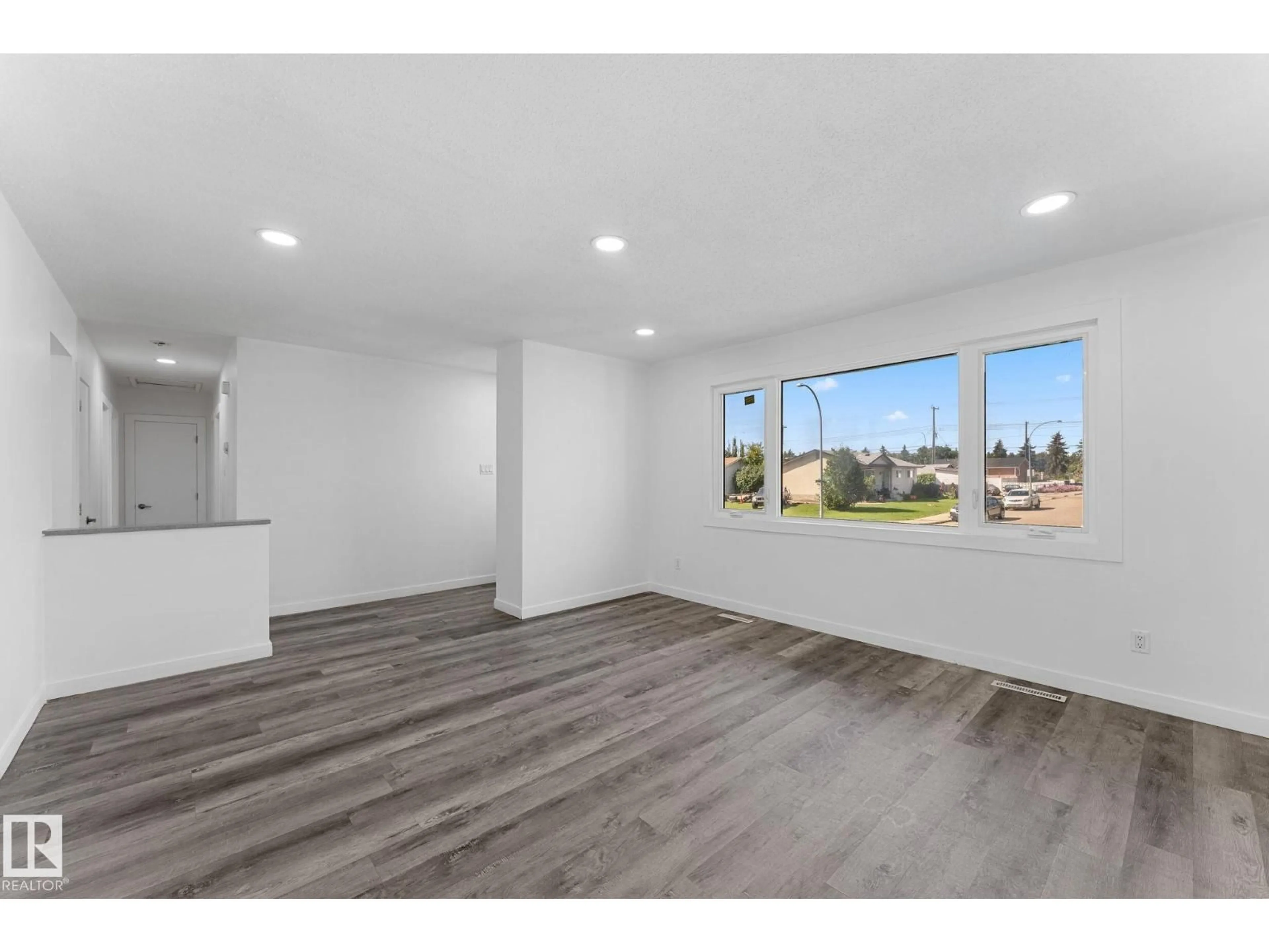 A pic of a room for 7823 136 AV, Edmonton Alberta T5C2K8