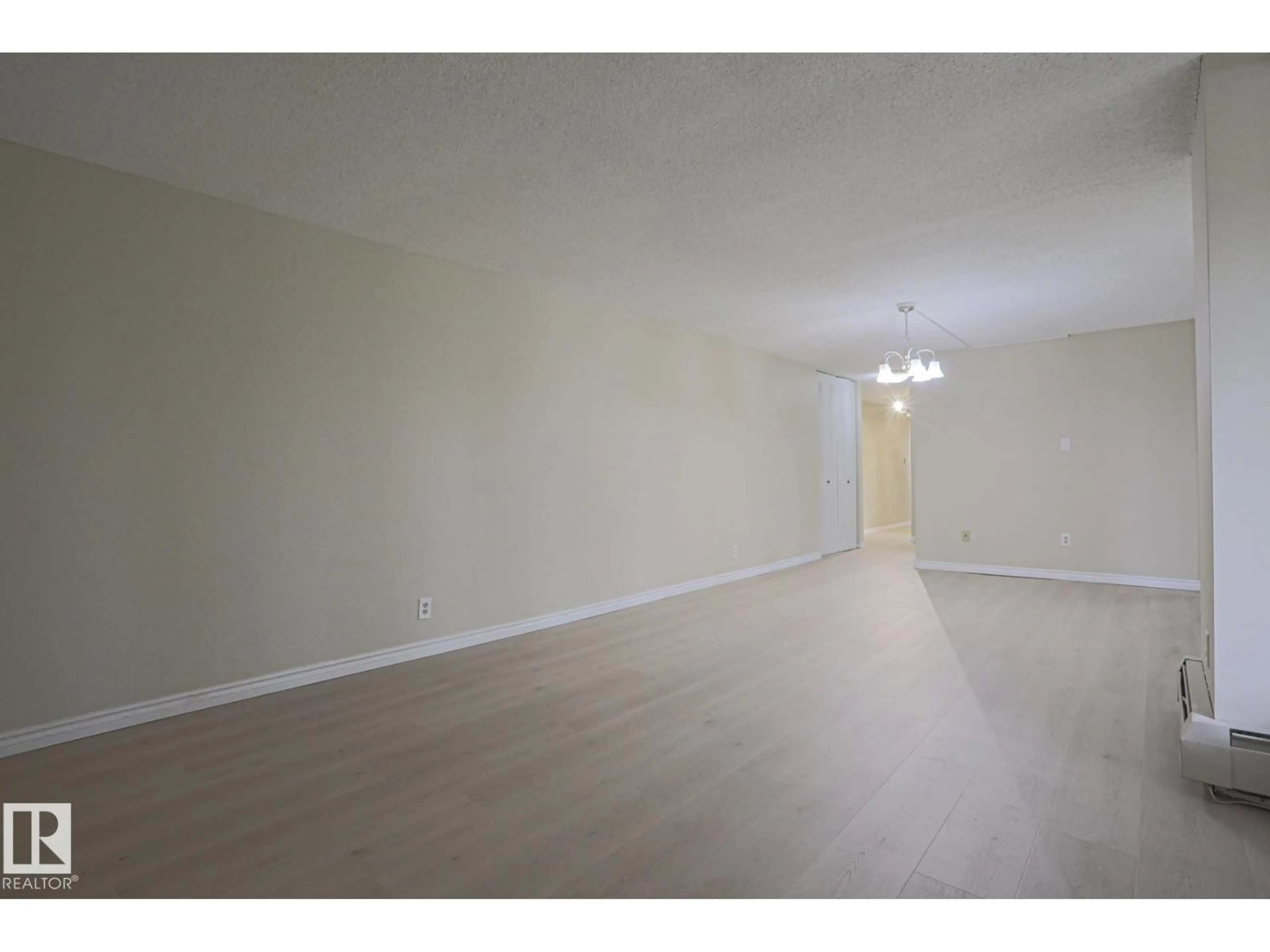 A pic of a room for 8220 - 102 JASPER AV, Edmonton Alberta T5H4B6