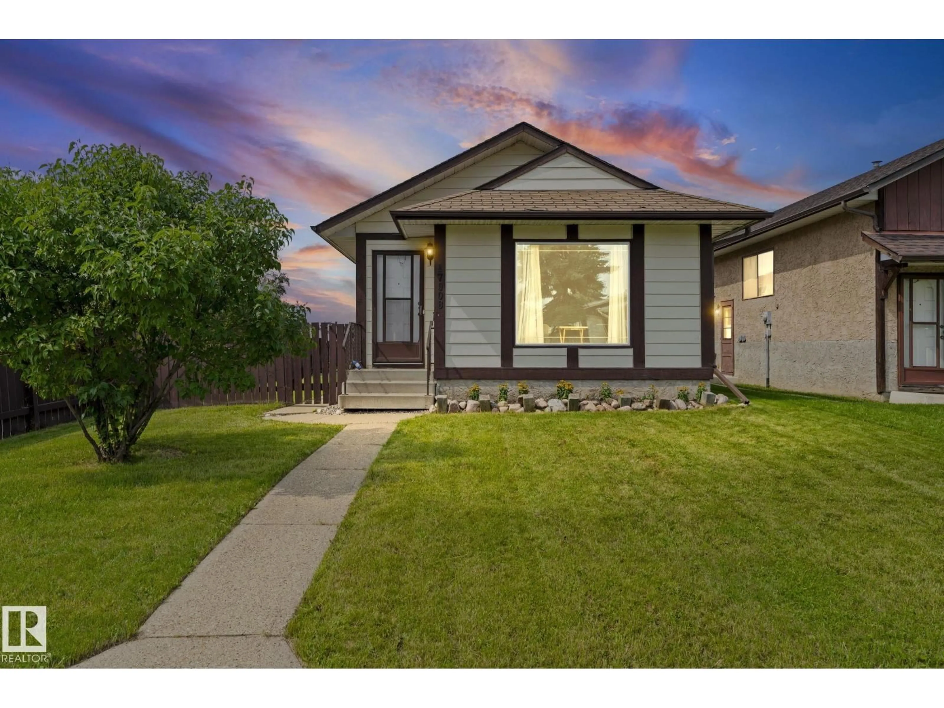 Home with vinyl exterior material, street for NW - 17908 92A ST, Edmonton Alberta T5Z2J9