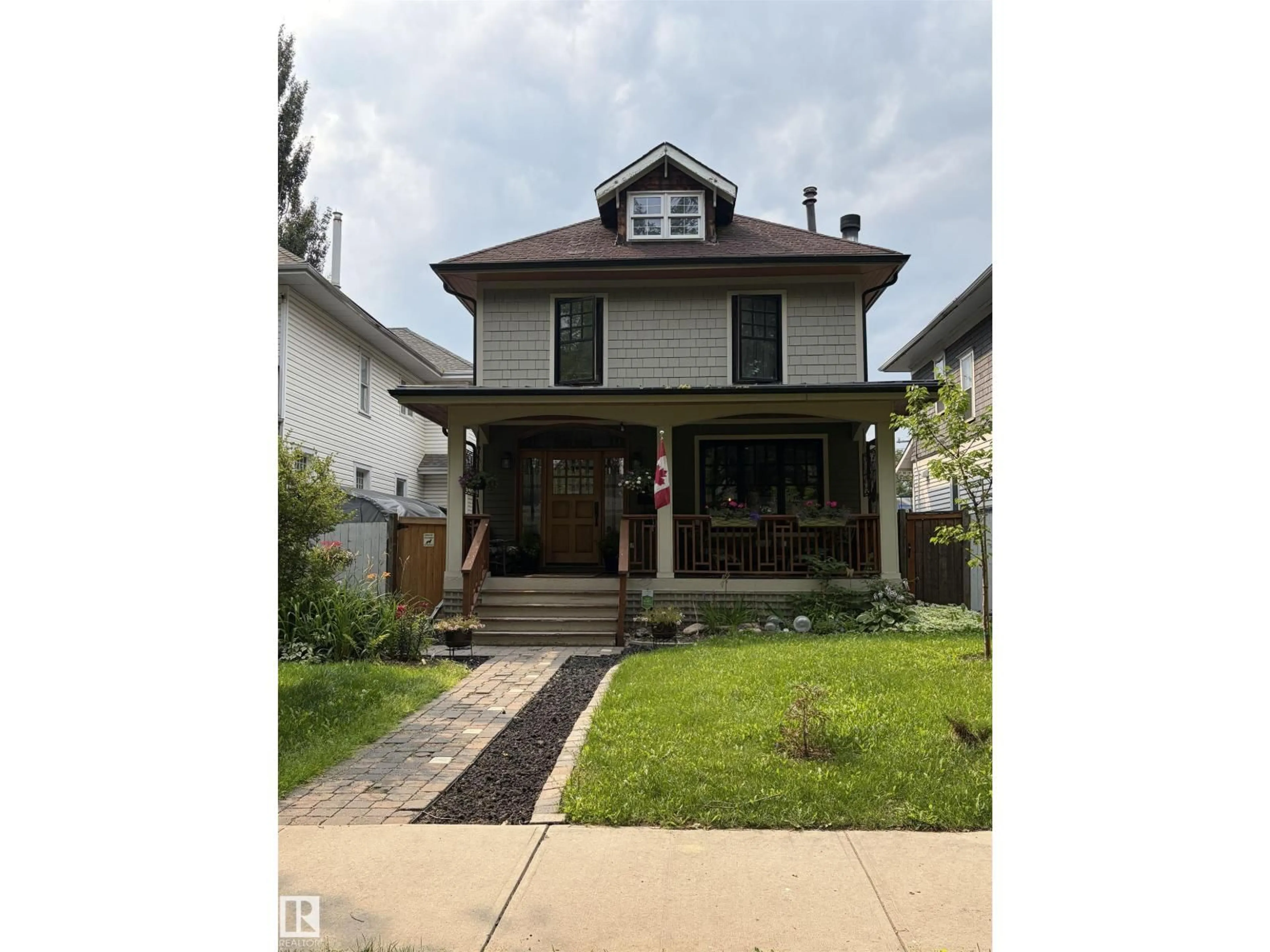 Unknown for 10994 126 ST, Edmonton Alberta T5M0P5