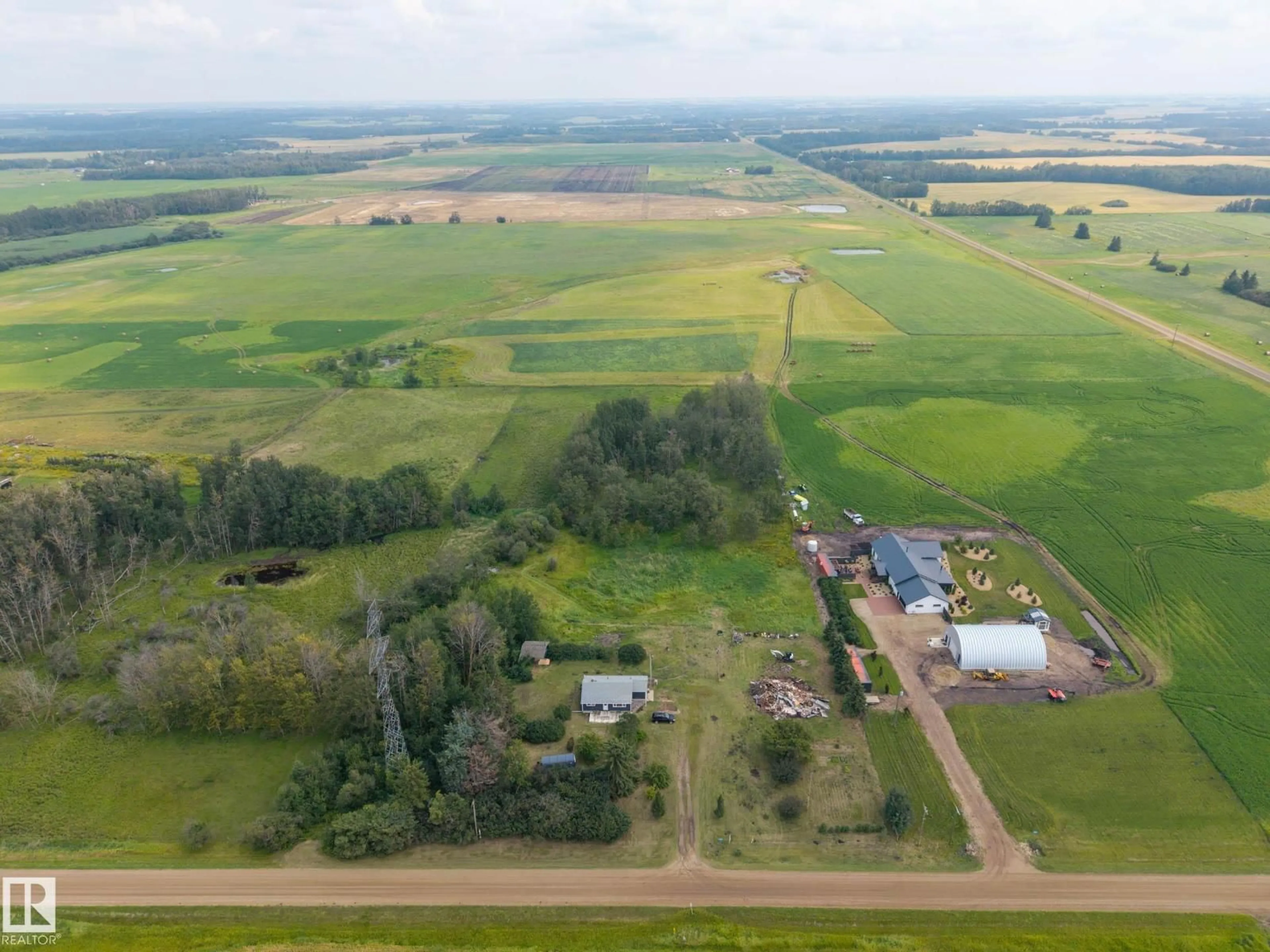 A pic from outside/outdoor area/front of a property/back of a property/a pic from drone, unknown for 472013 RGE ROAD 245, Rural Wetaskiwin County Alberta T0C1Z0