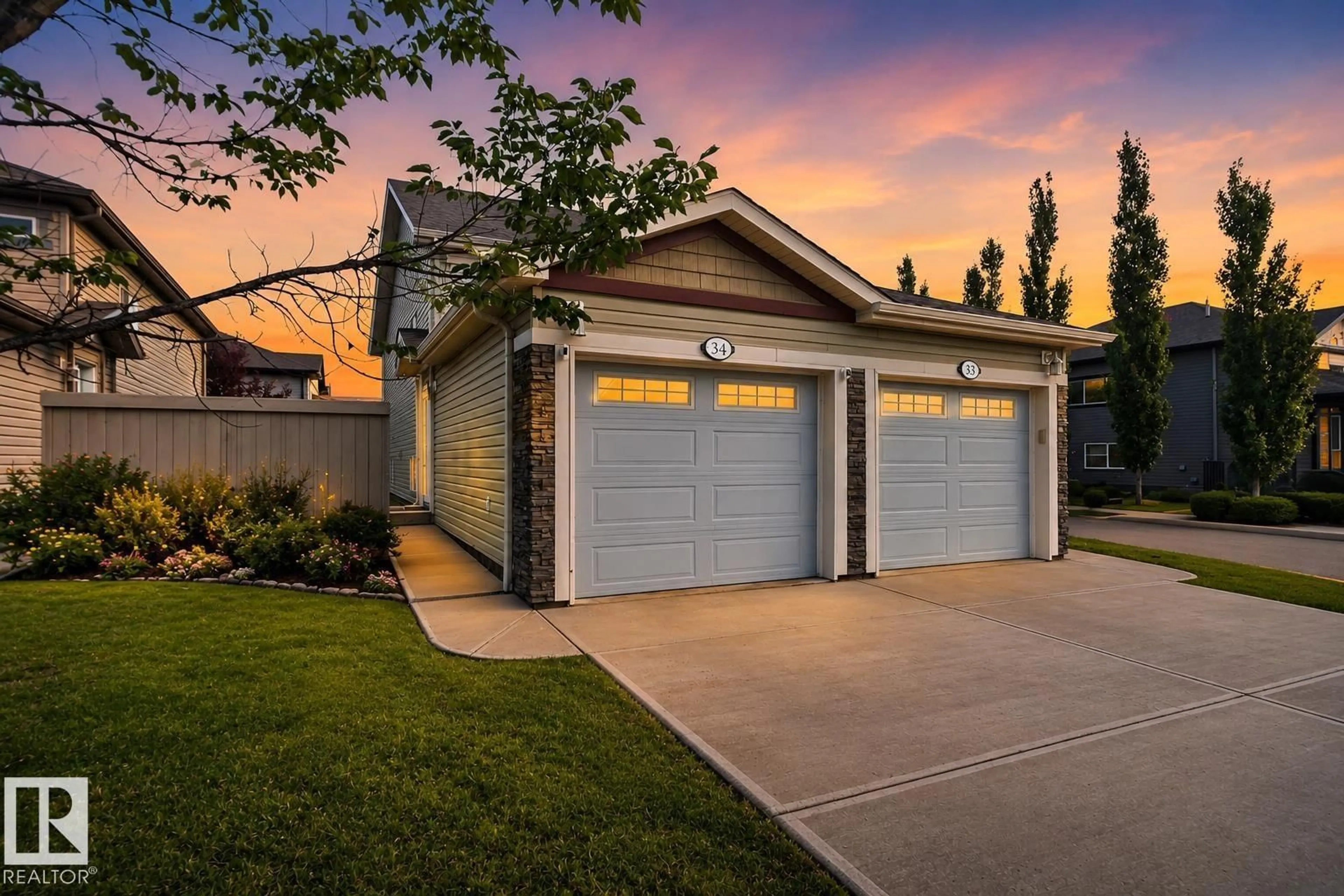 Indoor garage for #34 - 6520 2 AV, Edmonton Alberta T6X1S4