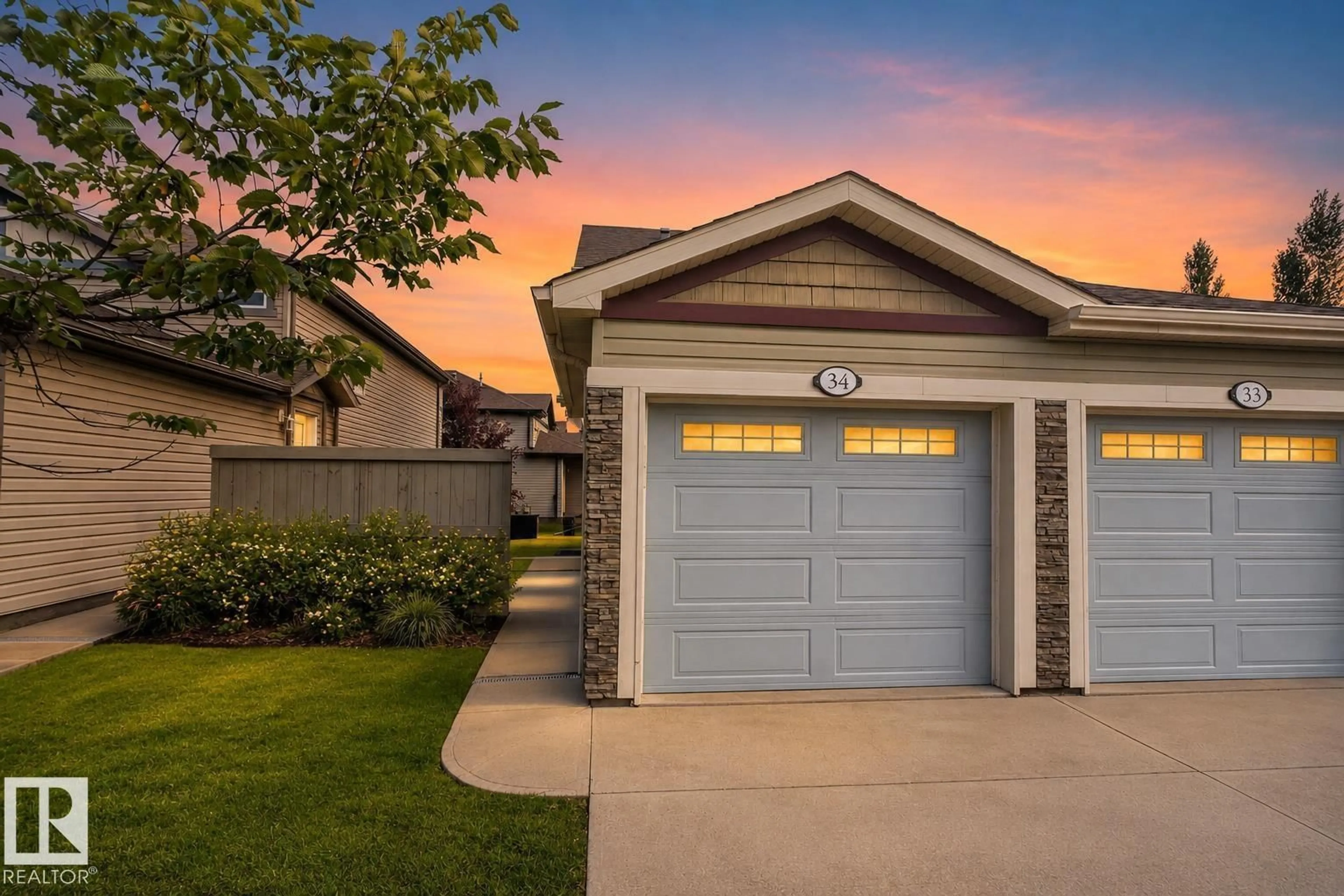 Home with vinyl exterior material, street for #34 - 6520 2 AV, Edmonton Alberta T6X1S4