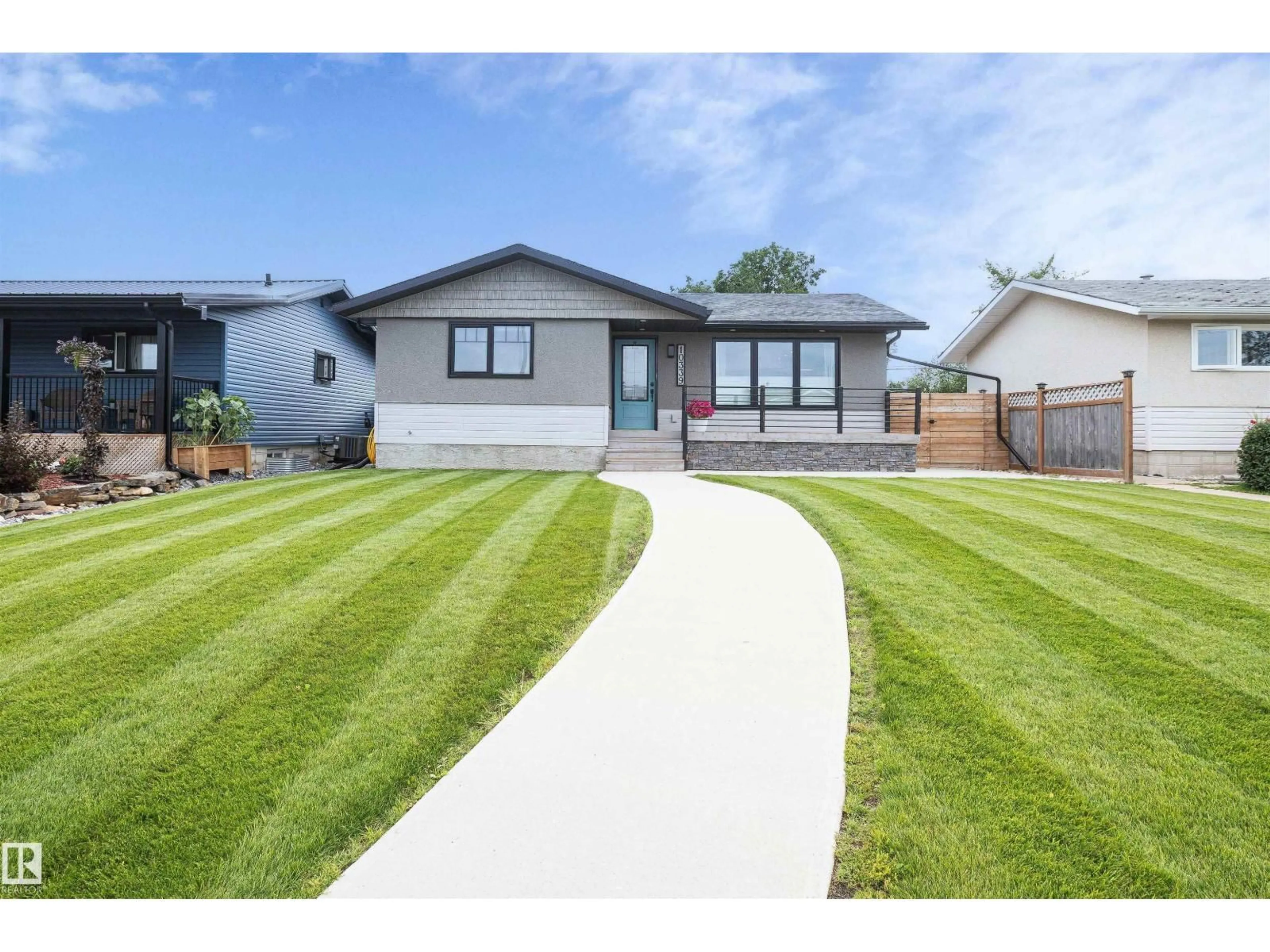 Home with vinyl exterior material, street for 10339 108 AV, Westlock Alberta T7P1J2