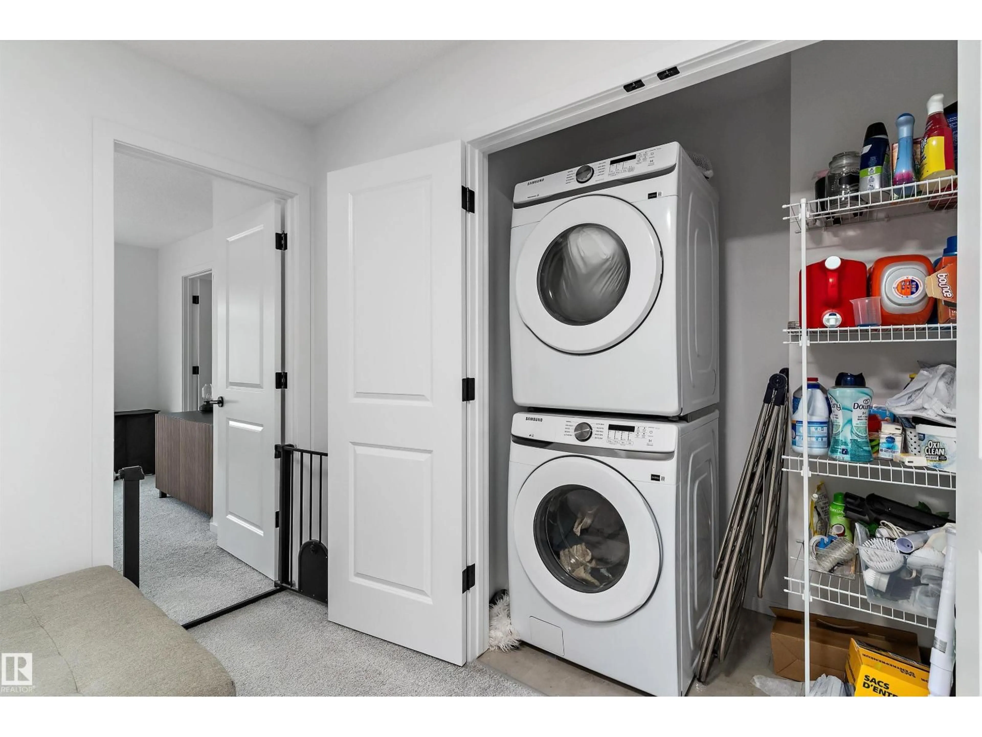 Laundry room for 17818 70A ST NW, Edmonton Alberta T5Z0V3
