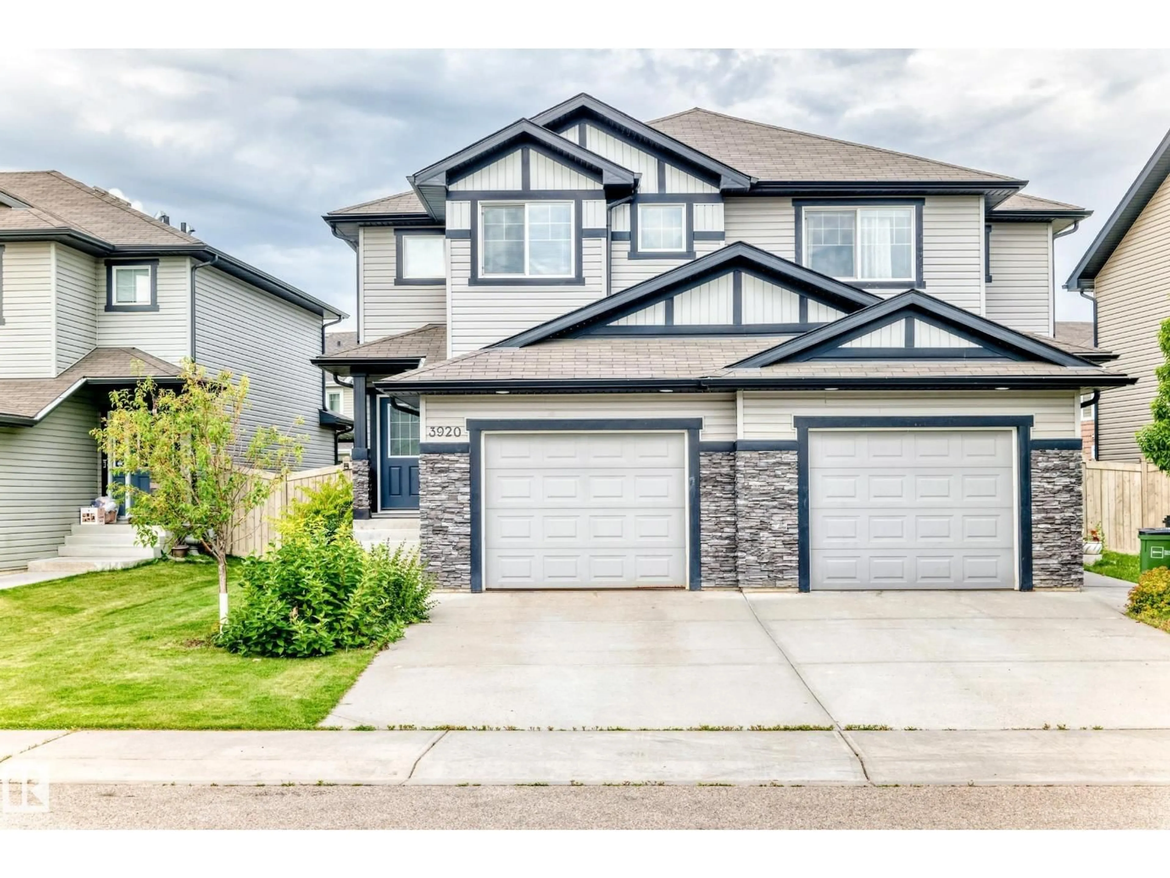 A pic from outside/outdoor area/front of a property/back of a property/a pic from drone, street for 3920 6 ST, Edmonton Alberta T6T0T5