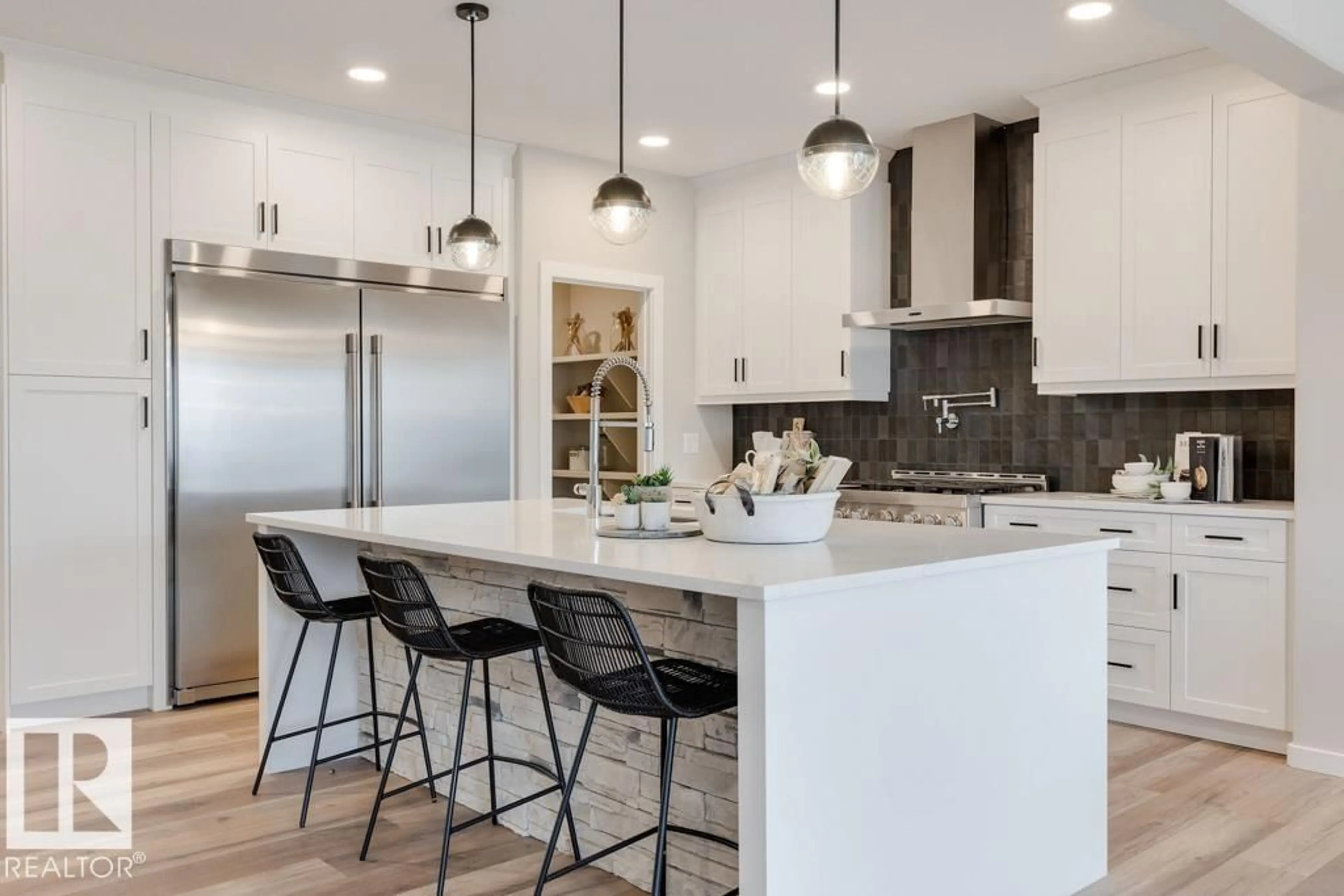 Contemporary kitchen, unknown for 113 STILES BEND, Leduc Alberta T9E1N8