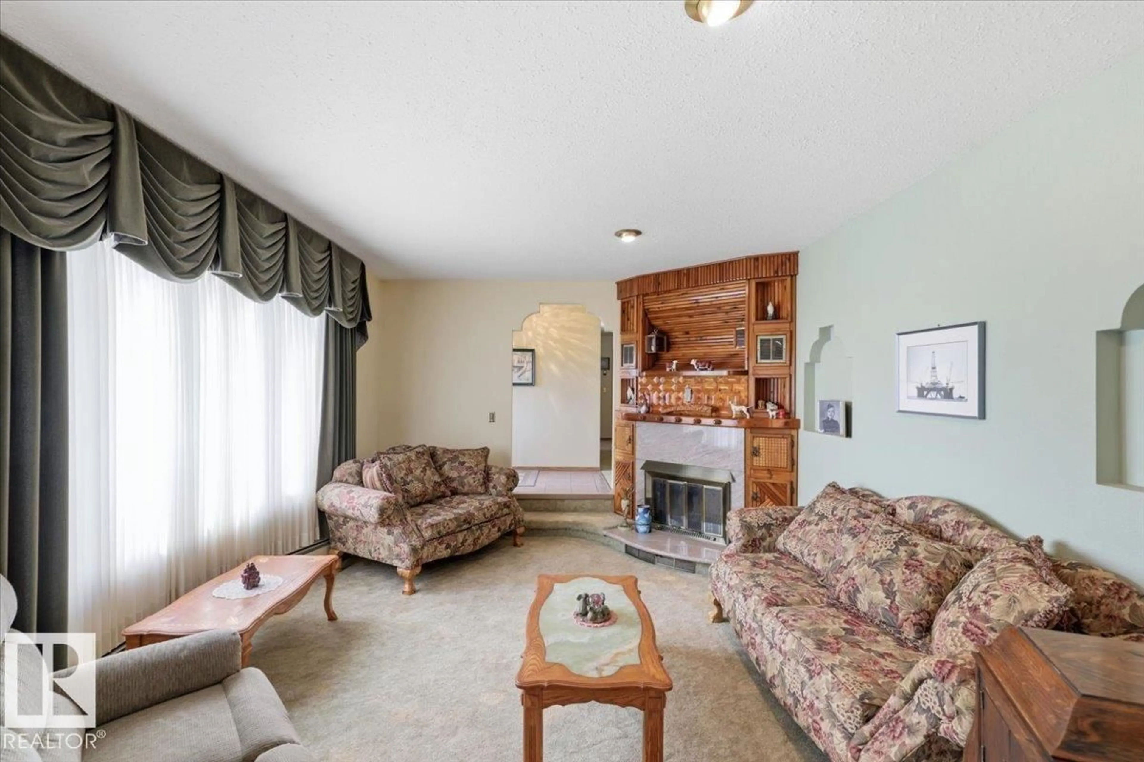 Living room with furniture, unknown for 470036 RGE ROAD 24, Rural Wetaskiwin County Alberta T0C2V0