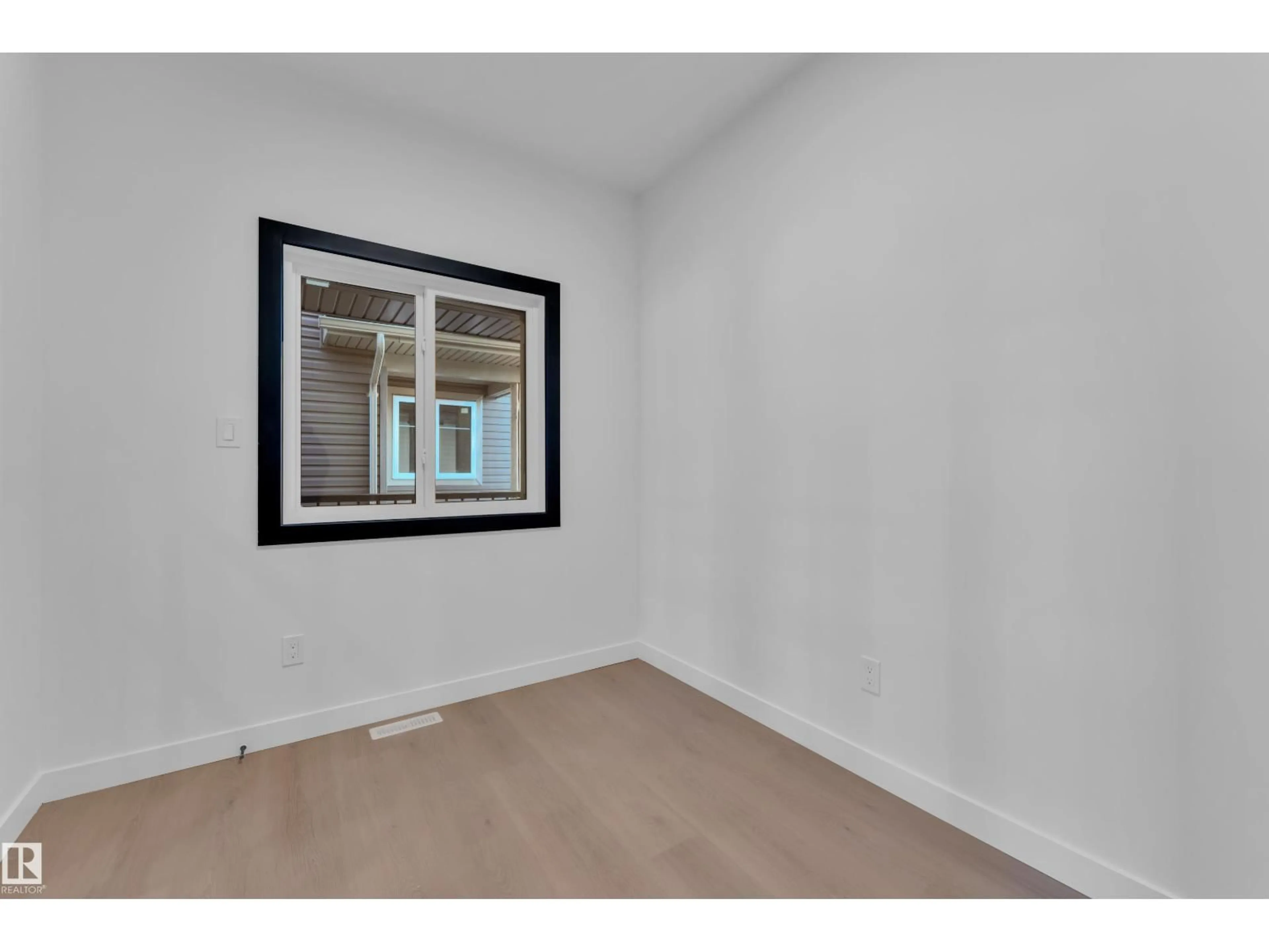 A pic of a room for 5 GRAYSON GR, Stony Plain Alberta T7Z0P3