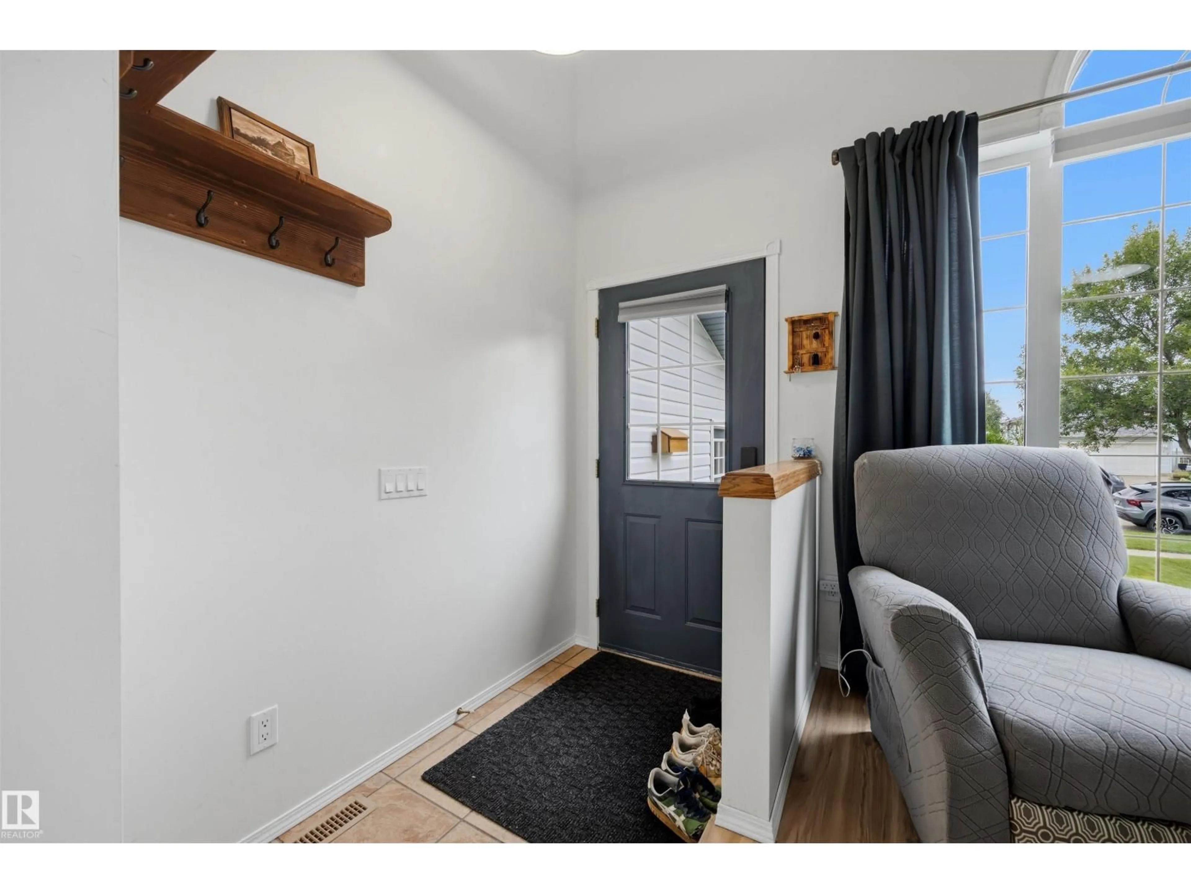 A pic of a room for 313 DAVENPORT DR, Sherwood Park Alberta T8H1W8