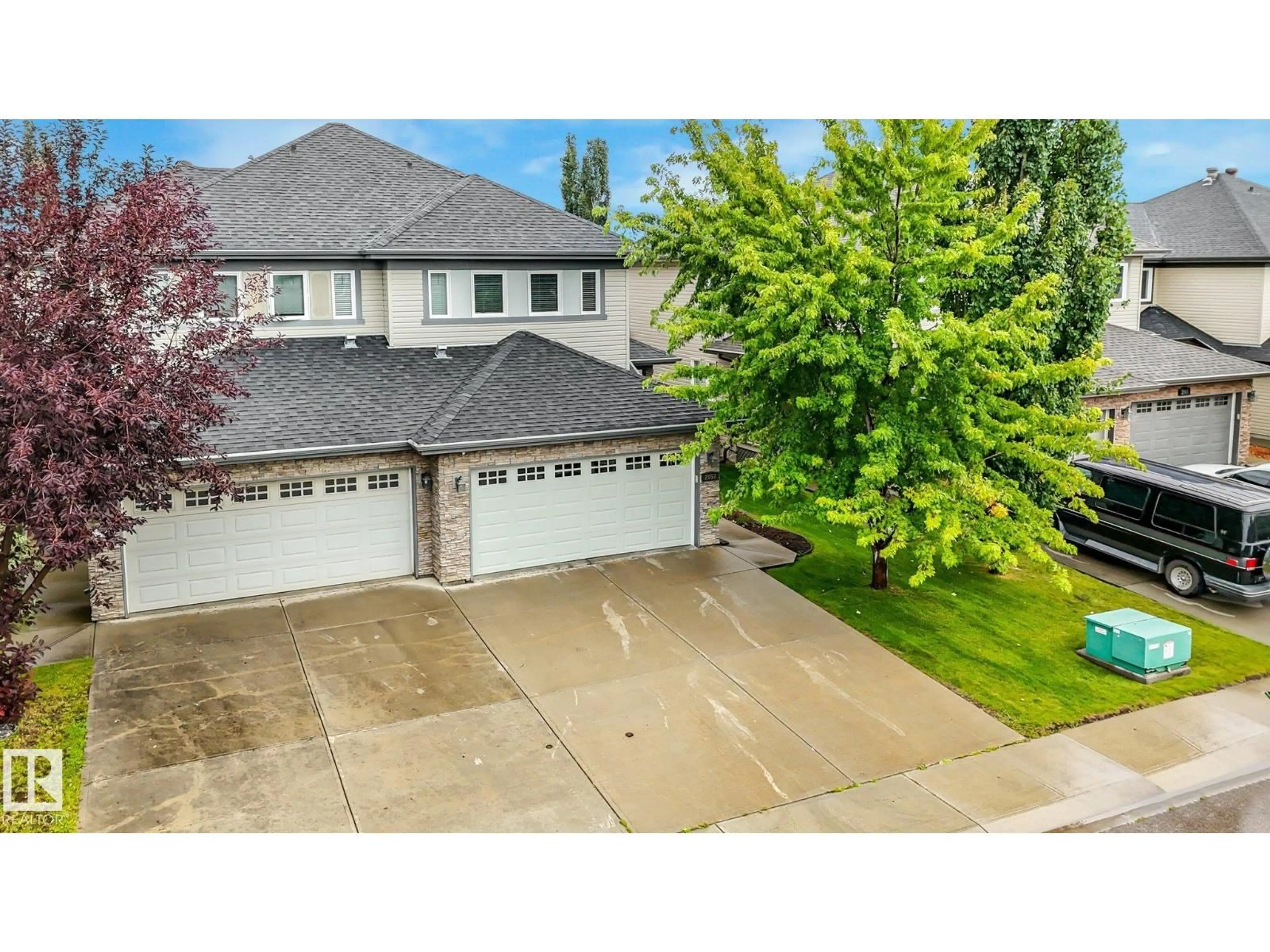 A pic from outside/outdoor area/front of a property/back of a property/a pic from drone, street for SW - 2057 69A ST, Edmonton Alberta T6X0S5