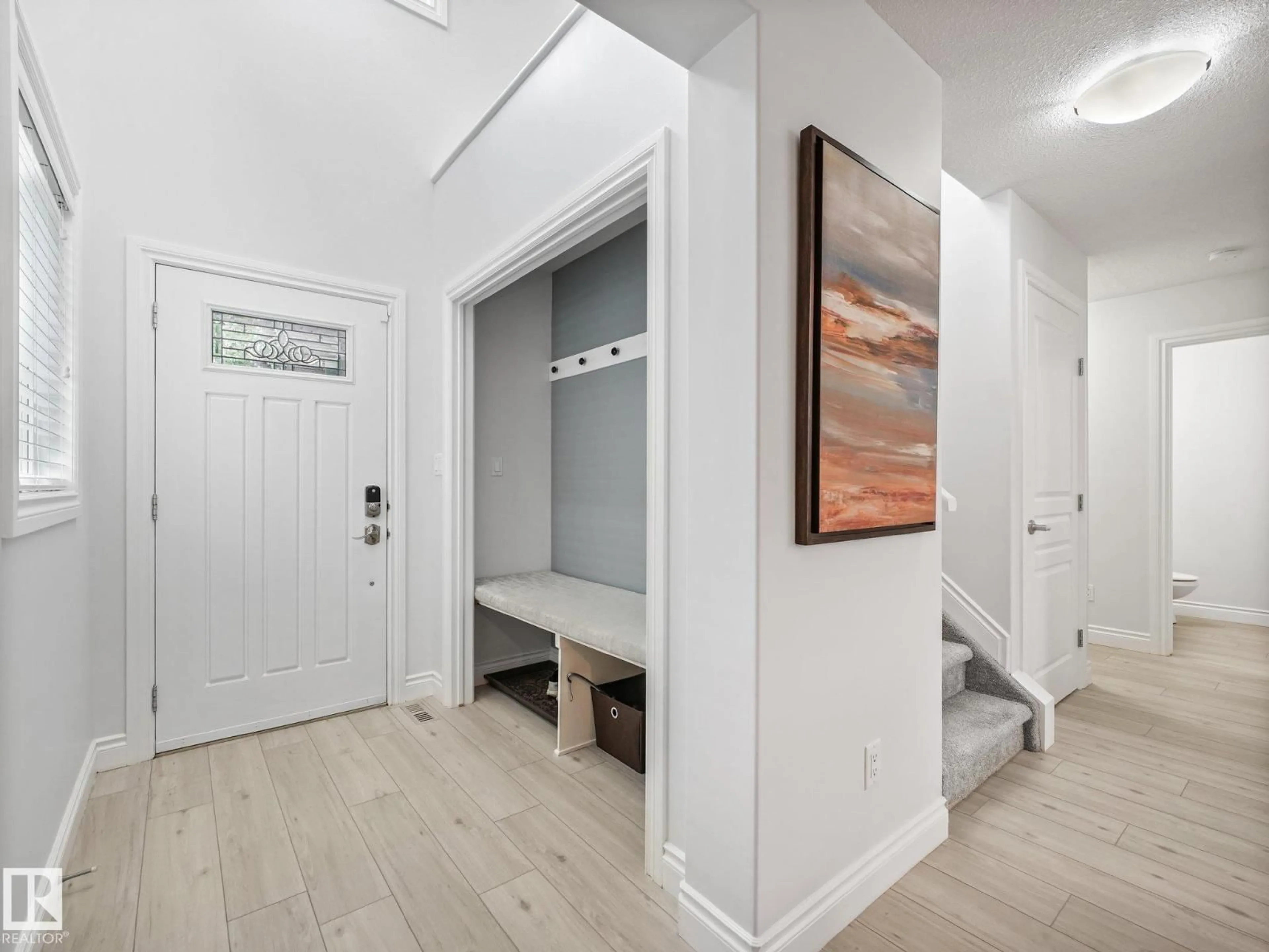 Indoor entryway for SW - 2057 69A ST, Edmonton Alberta T6X0S5