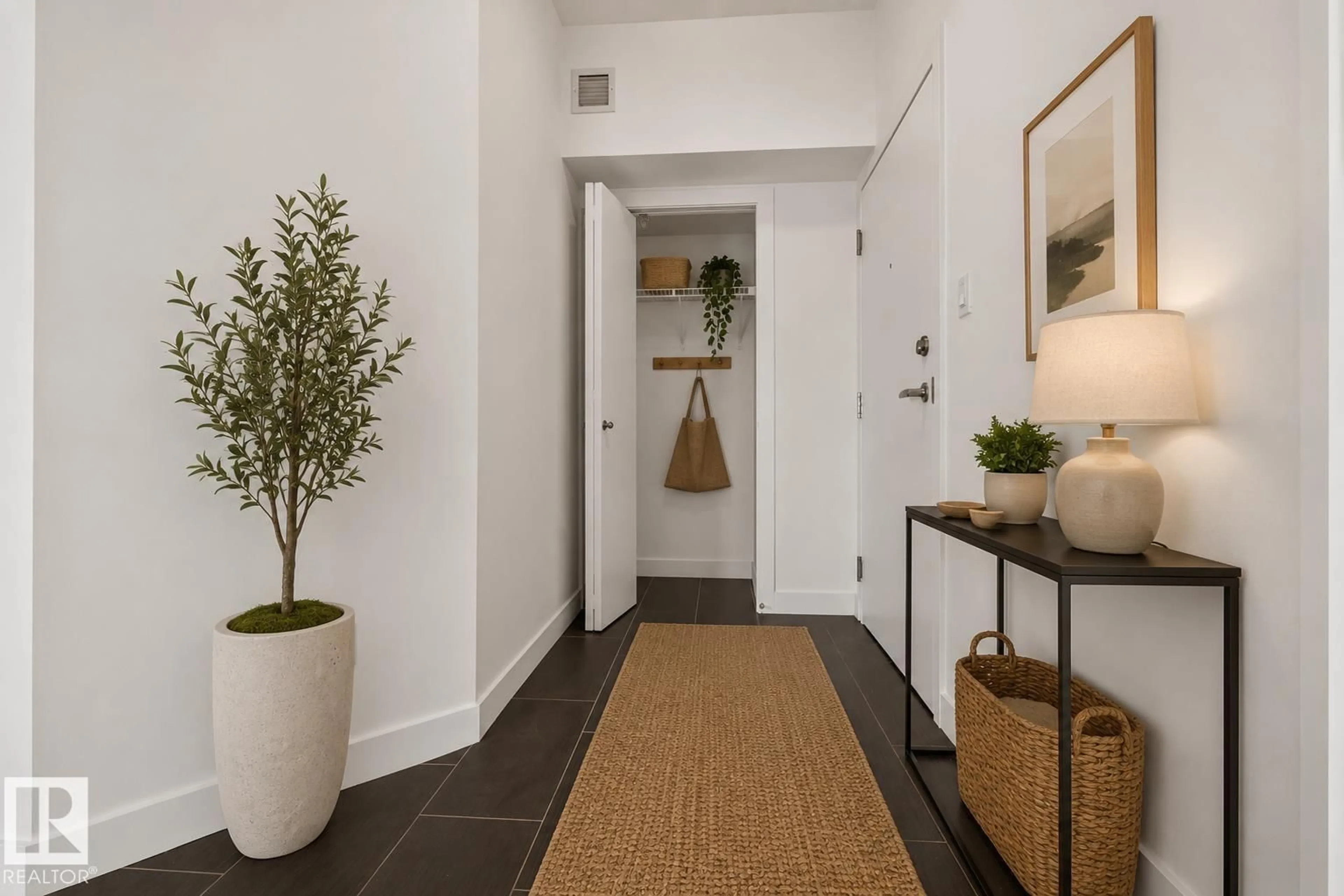 Indoor entryway for #413 - 10611 117 ST, Edmonton Alberta T5H0G6