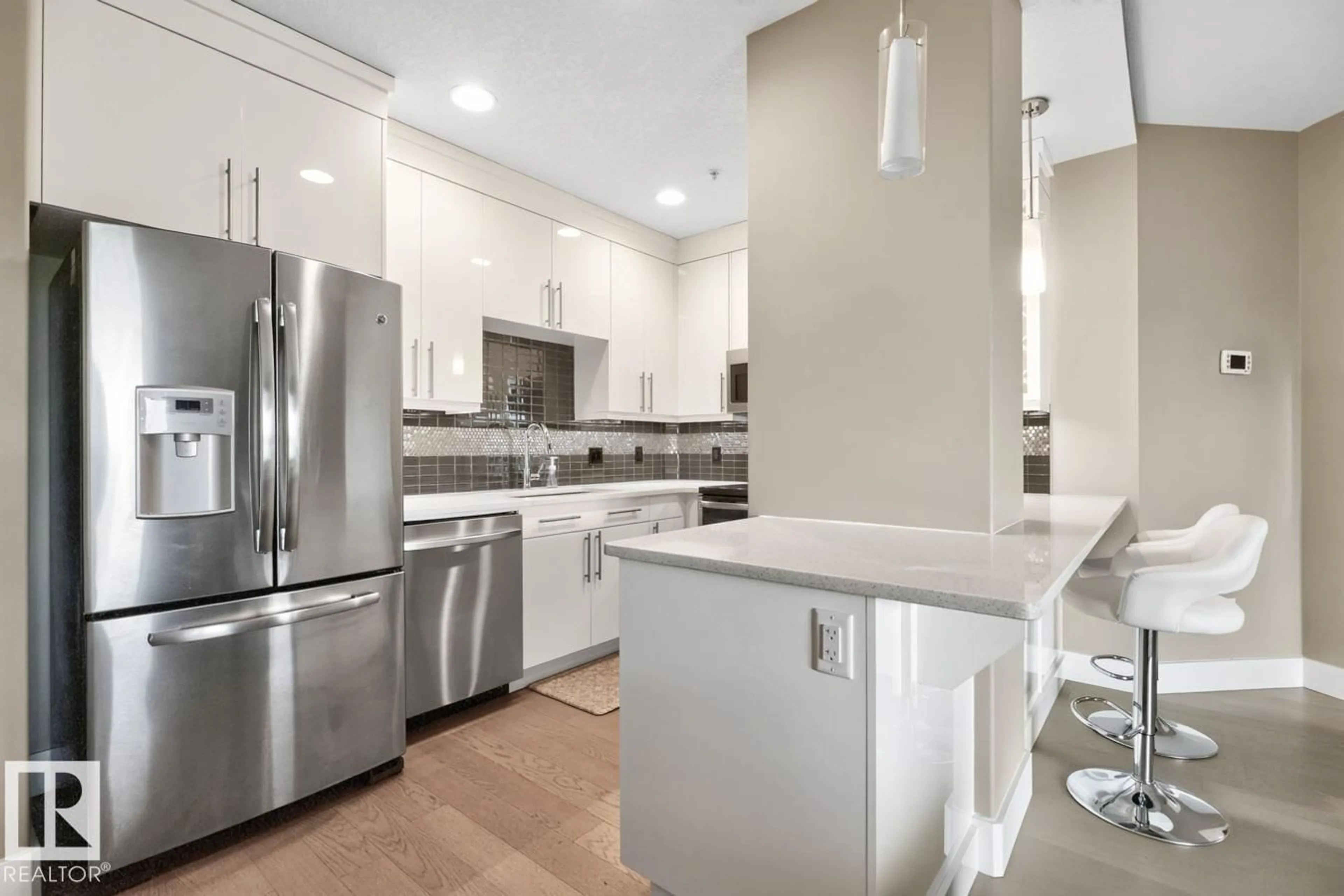 Contemporary kitchen, unknown for 510 - 11080 ELLERSLIE RD, Edmonton Alberta T6W2C2