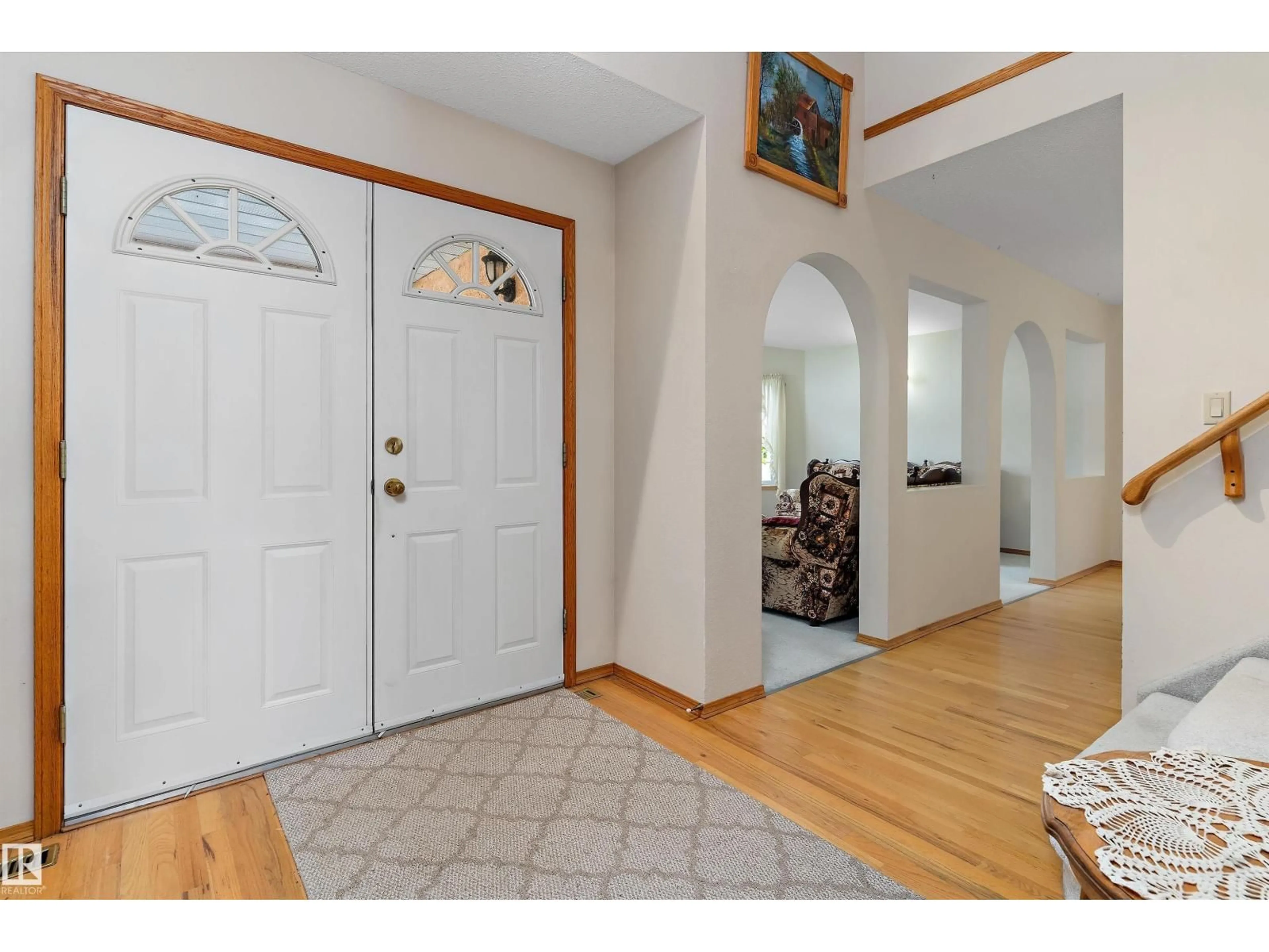 Indoor entryway for 120 NORTHLAKE LN, Wetaskiwin Alberta T9A3K7