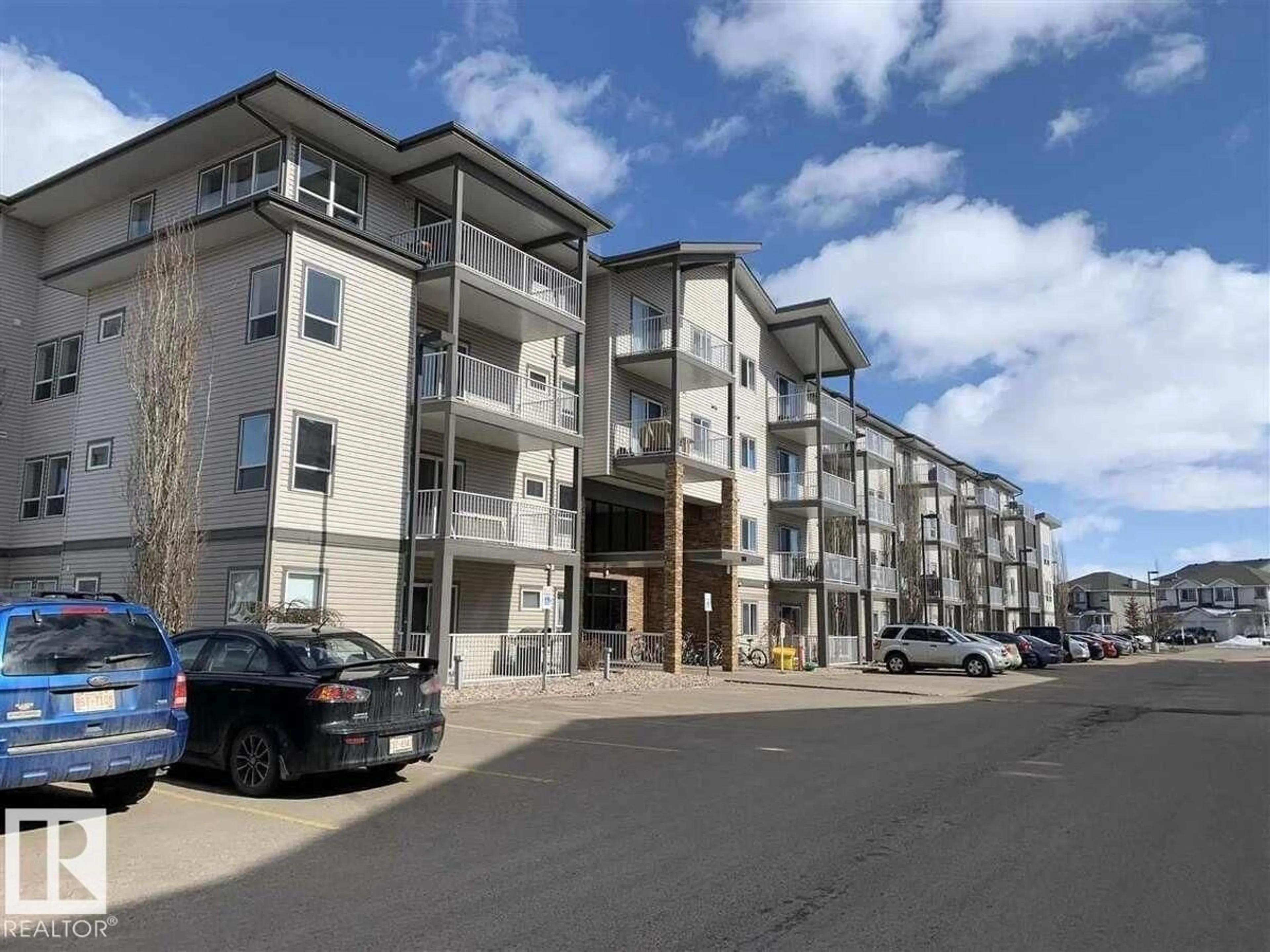 A pic from outside/outdoor area/front of a property/back of a property/a pic from drone, street for 405 EDWARDS DR, Edmonton Alberta T6X1N5