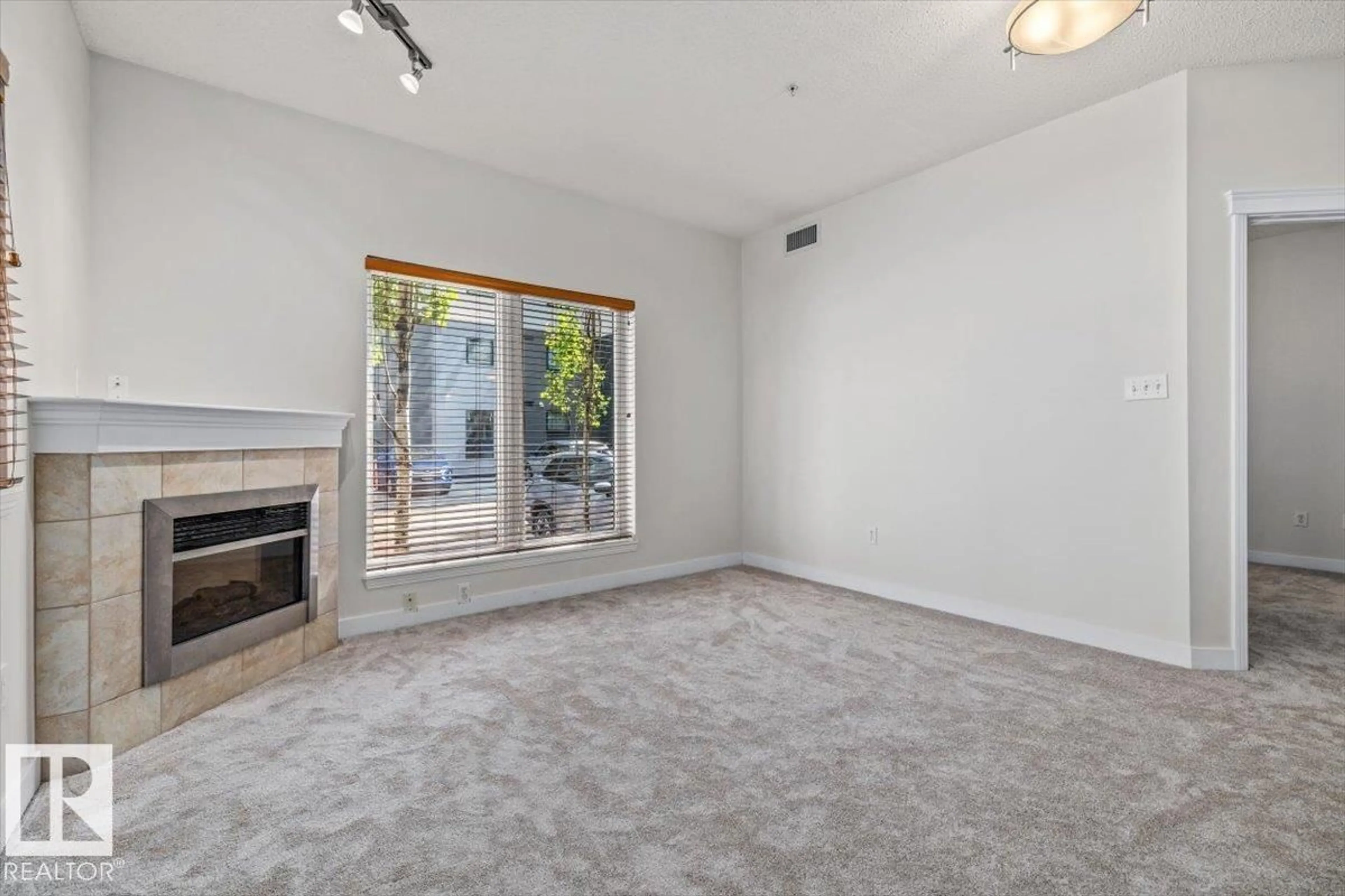 A pic of a room for 118 - 10333 112 ST, Edmonton Alberta T5K0B4