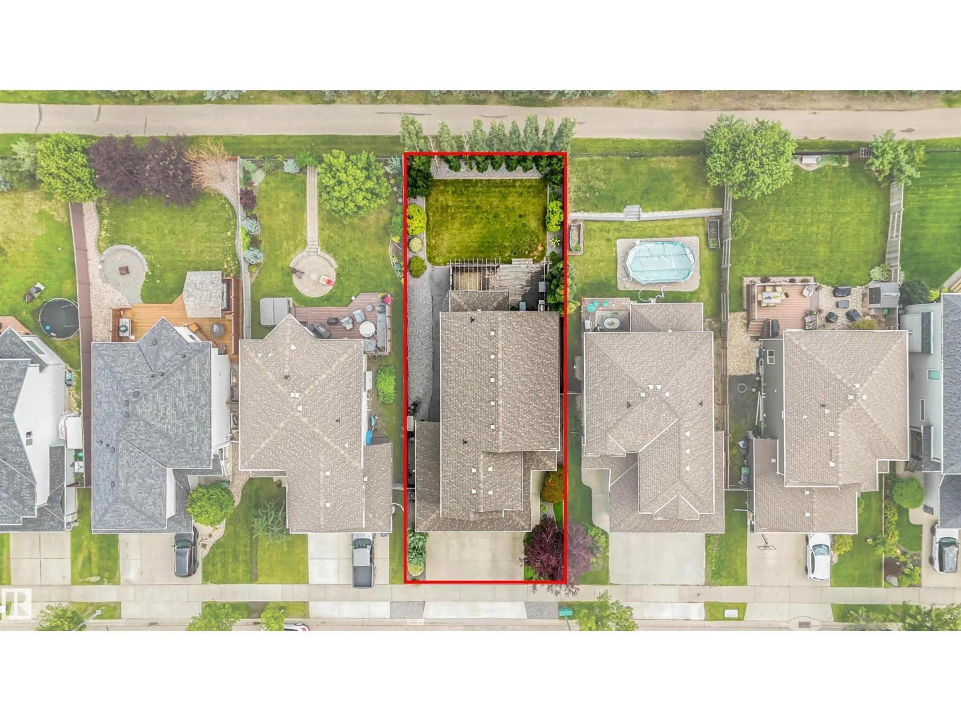 A pic from outside/outdoor area/front of a property/back of a property/a pic from drone, street for 4609 60 ST, Beaumont Alberta T4X0C9