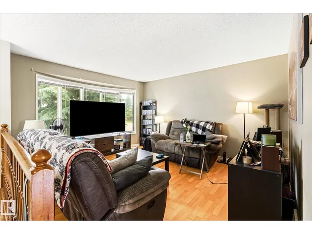NW - 12435 46 ST, Edmonton 4
